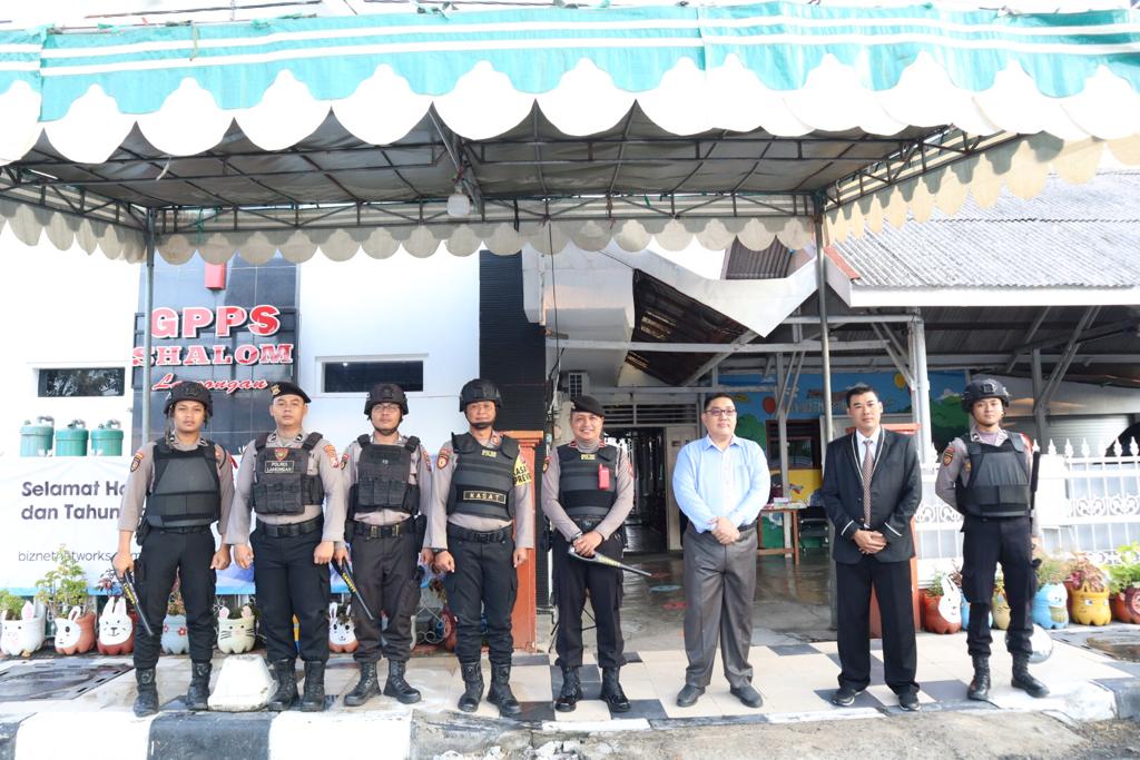 Polres Lamongan Laksanakan Pengamanan Ibadah Jum’at Agung dalam Rangka Peringatan Hari Wafat Isa Al-Masih