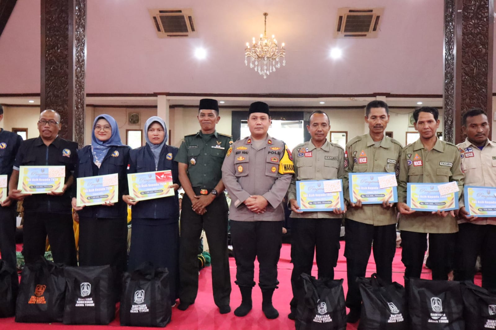 Wakapolres Lamongan Hadiri Pasar Murah Pemprov Jatim Menjelang Ramadhan