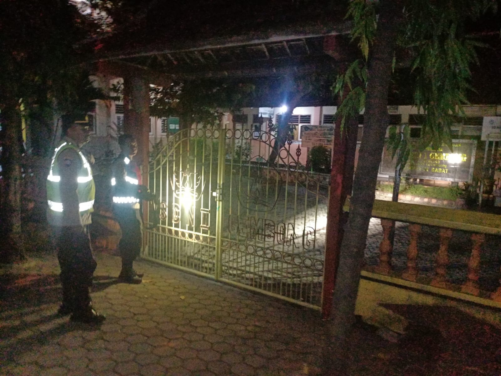 Patroli Malam Polsek Babat Antisipasi 3C dan Gangguan Kamtibmas di Wilayah Hukum Babat