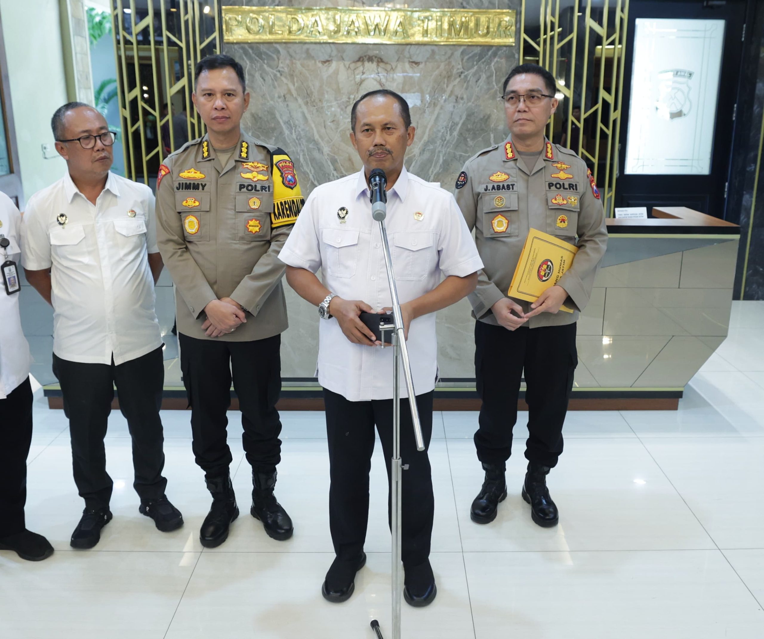 Deputi Kemenko Polhukam Apresiasi Satgas Terpadu Pemberantasan Premanisme yang Dibentuk Polda Jatim