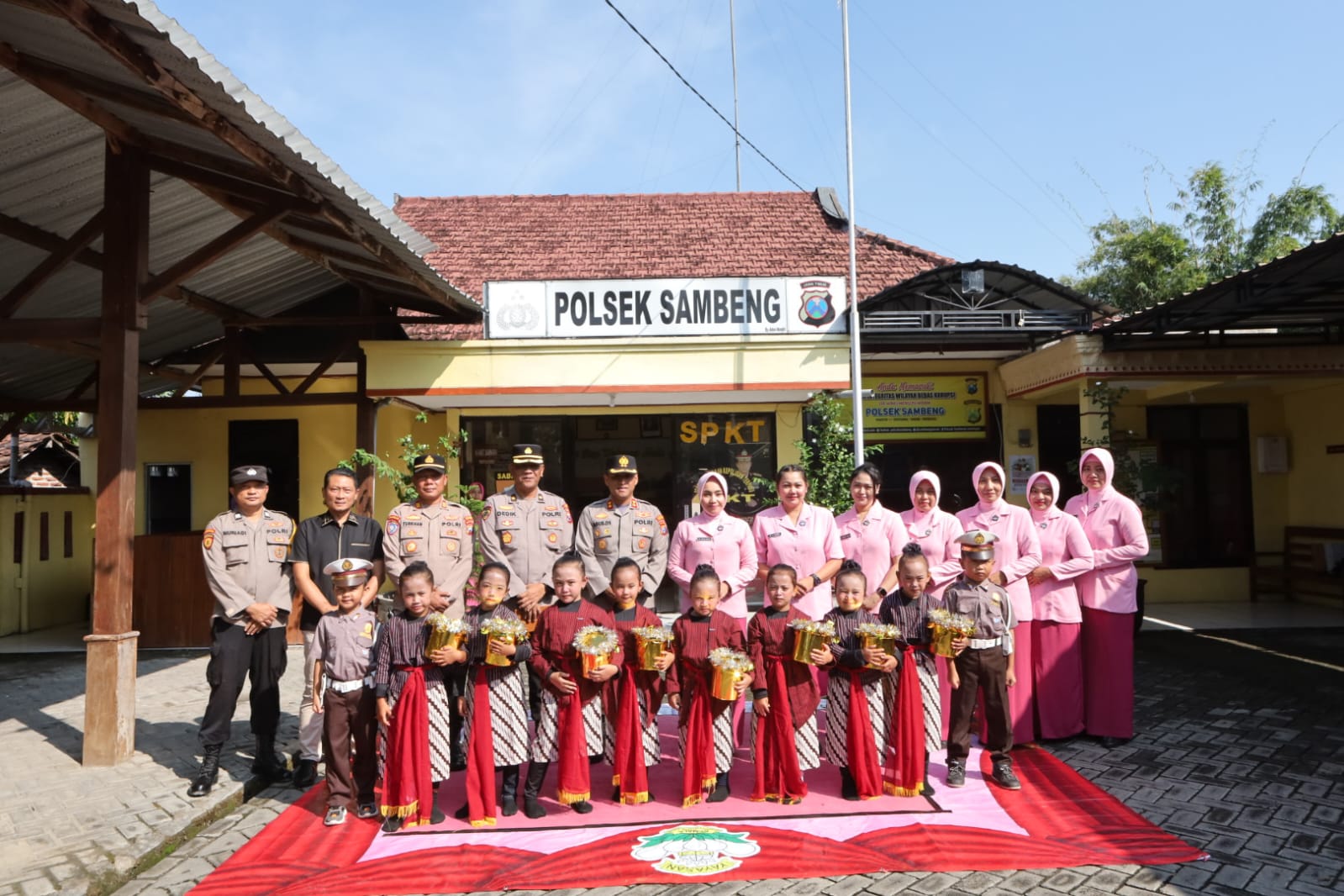 Kapolres Lamongan AKBP Agus Dwi Suryanto Kunjungi TK Kemala Bhayangkari 77 Polsek Sambeng