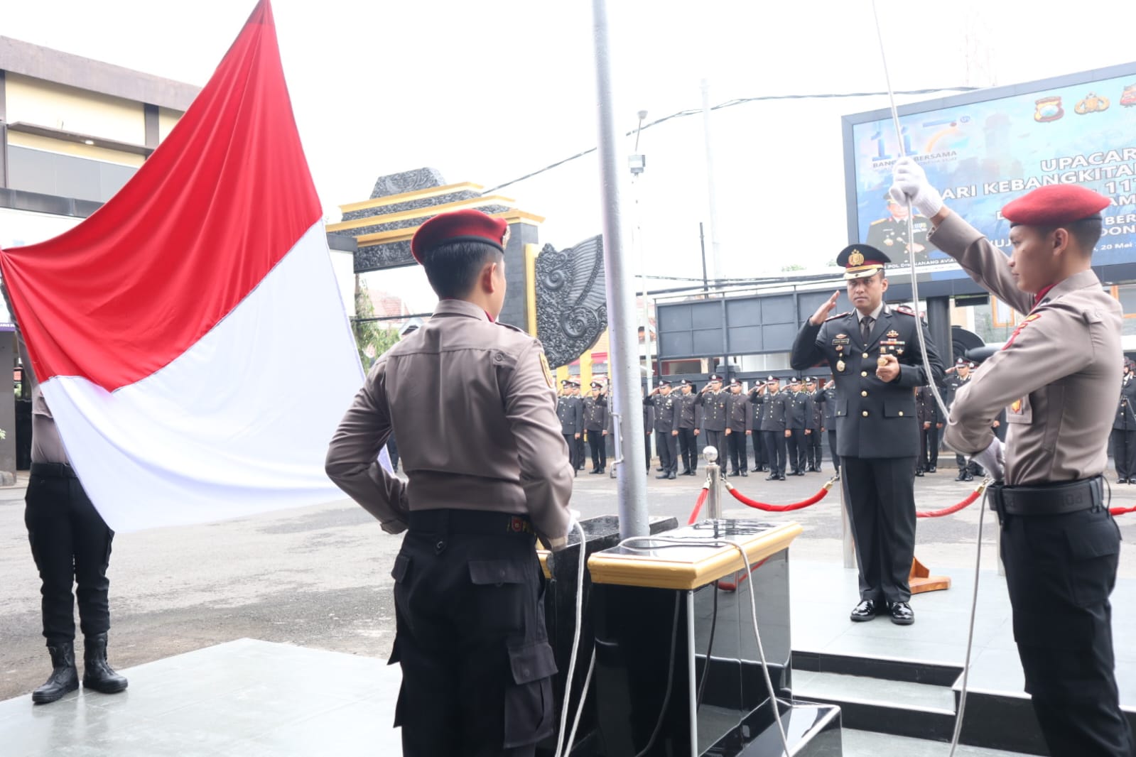 Polres Lamongan Gelar Upacara Peringatan Hari Kebangkitan Nasional ke-117 Tahun 2025