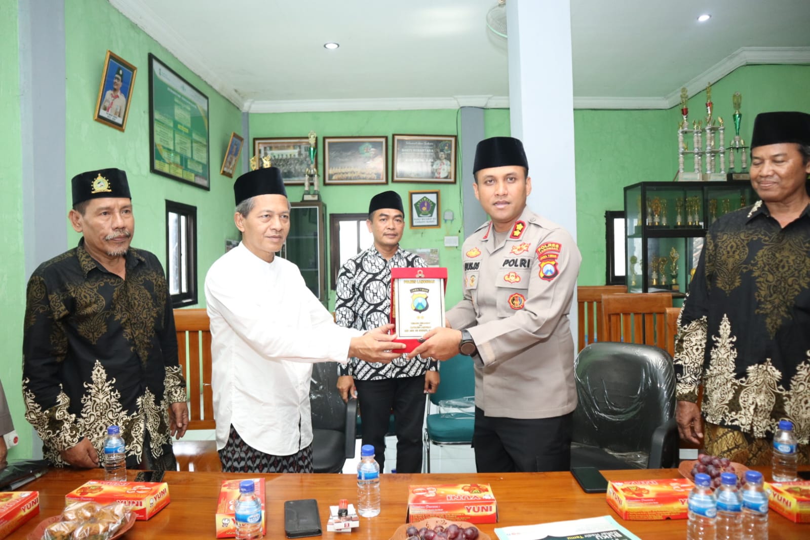 Kapolres Lamongan Silaturahmi dengan PCNU Babat, Perkuat Sinergi dengan Tokoh Agama