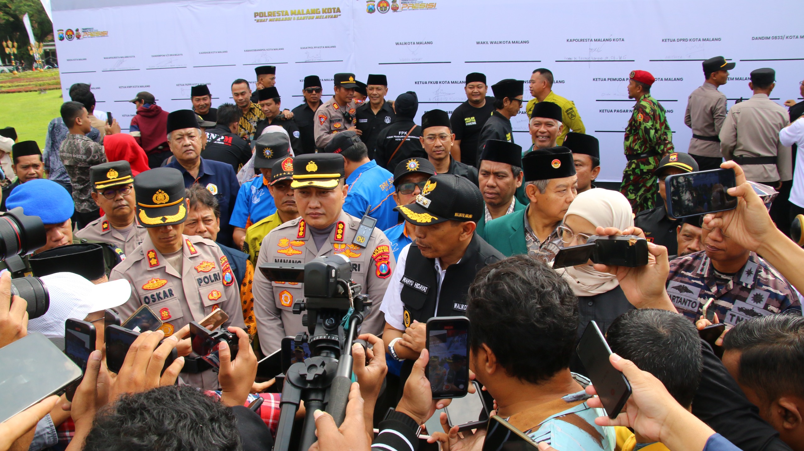 Gelar Deklarasi Anti-Premanisme dan Ormas Bermasalah Forkopimda Plus Kota Malang Sepakat Jaga Kondusifitas