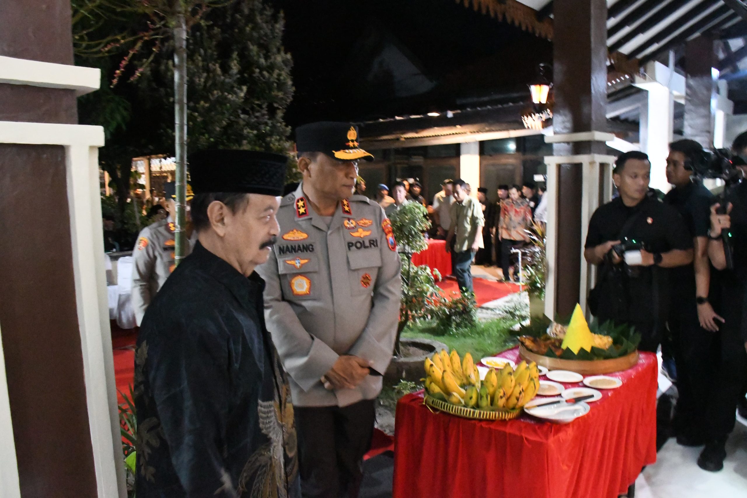 Kapolda Jatim Tinjau Pos Pam Aman Suro 2025 di Madiun  Pastikan Kesiapan dan Dukungan Personel Pengamanan