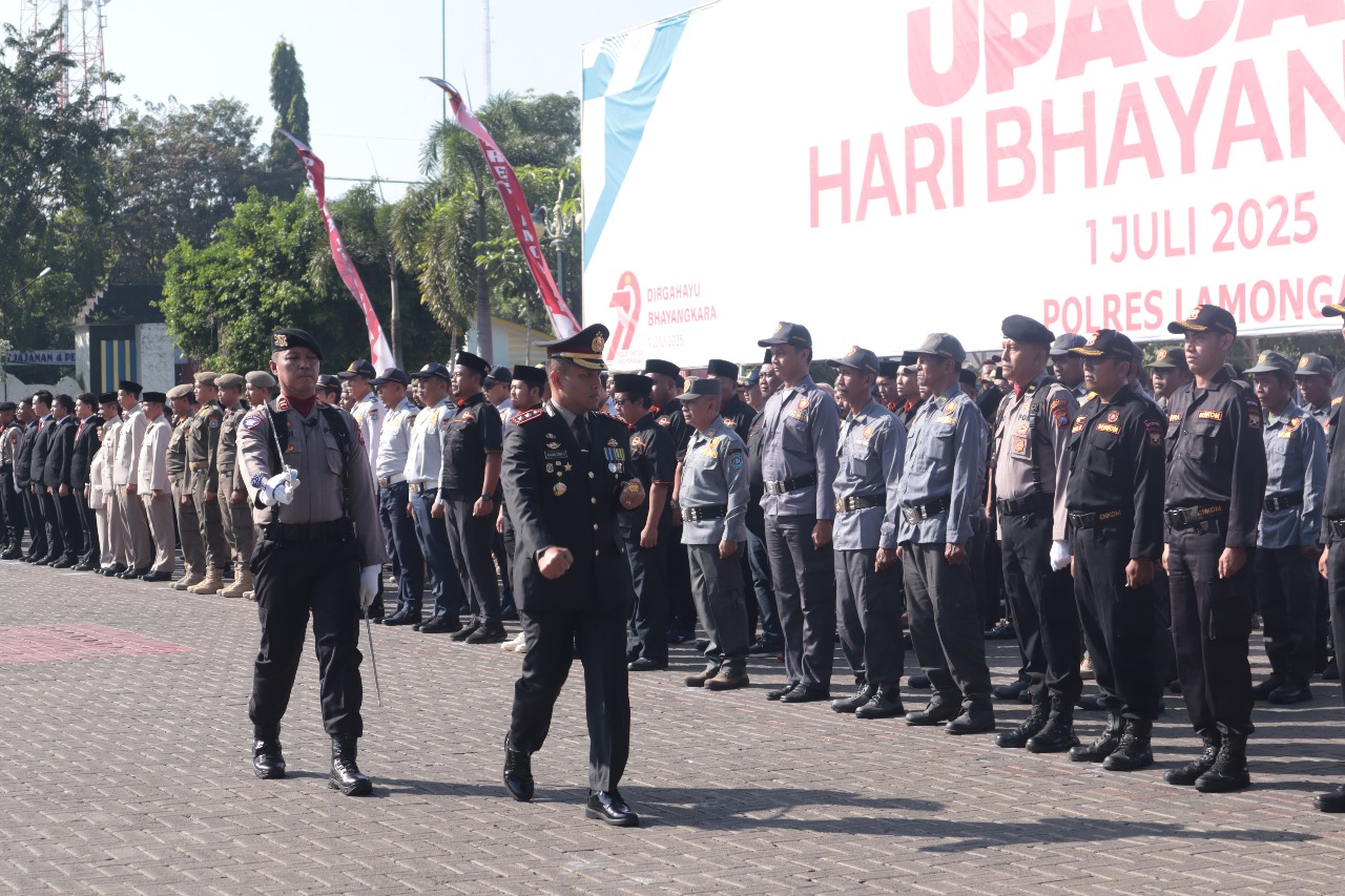 Peringati Hari Bhayangkara ke-79, Kapolres Lamongan Sampaikan Amanat Kapolda Jatim