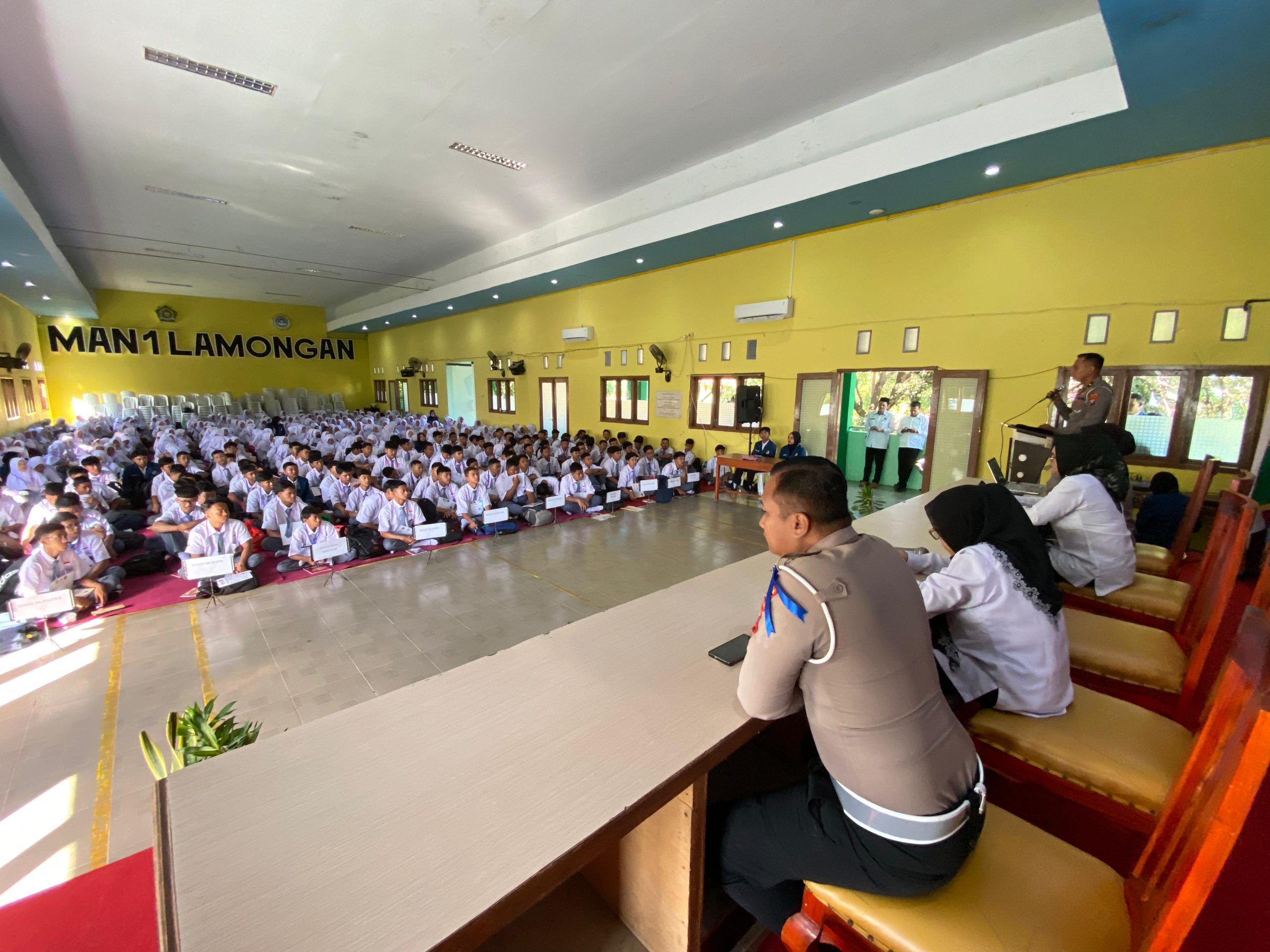 Satgas Preemtif Ops Patuh Semeru 2025 Sosialisasikan Tertib Lalu Lintas ke 450 Siswa Baru MAN Lamongan