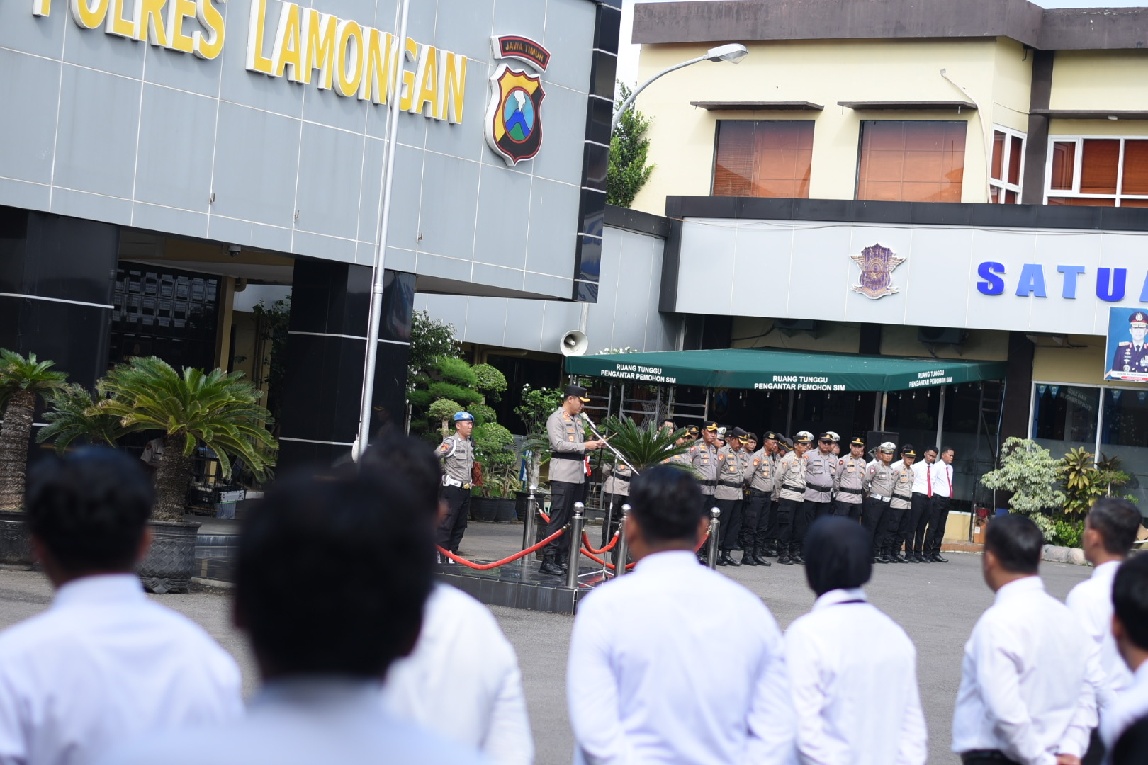 Polres Lamongan Gelar Upacara Bendera Dalam Rangka Hari Kesadaran Nasional