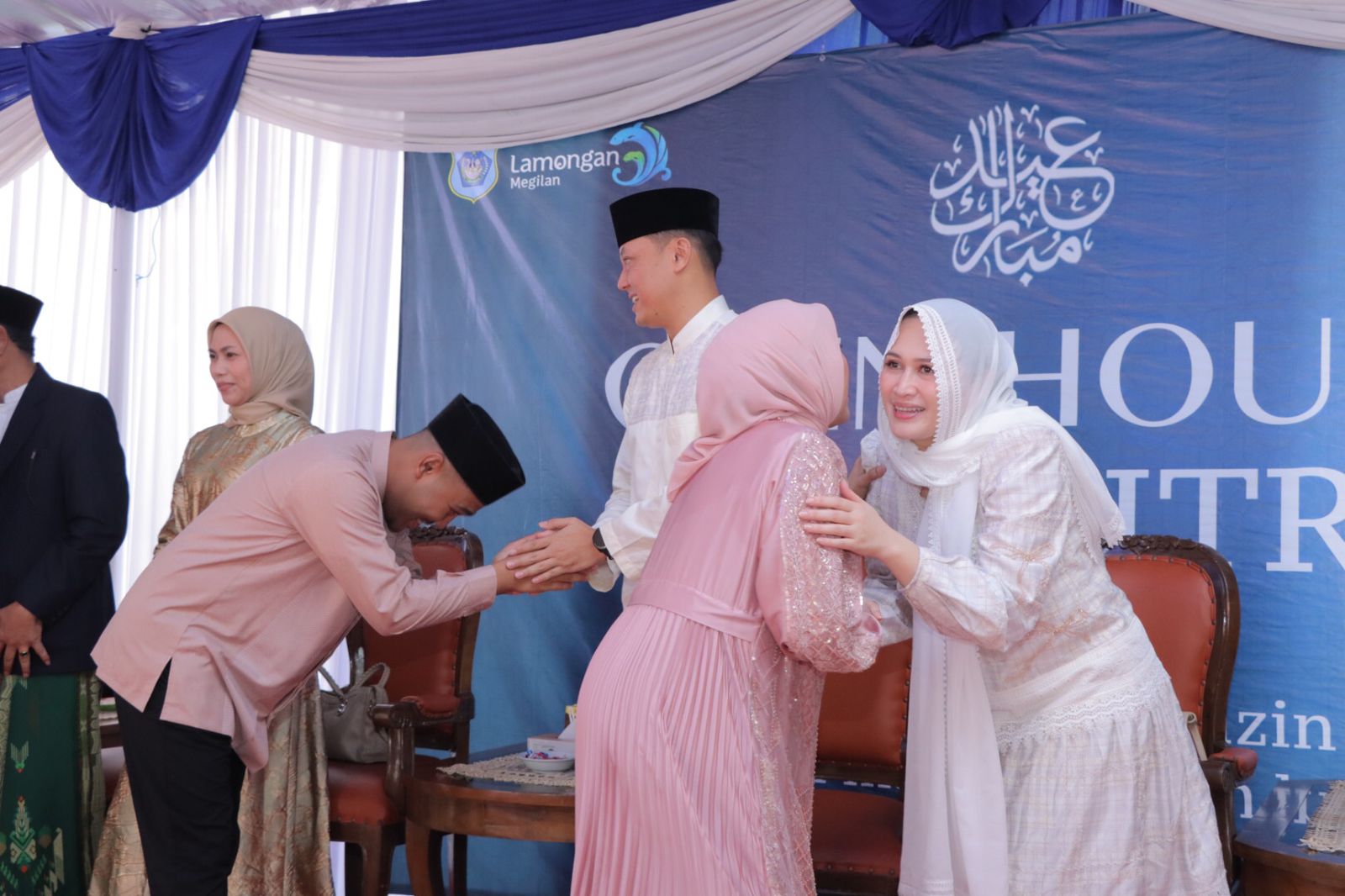 Kapolres Lamongan Hadiri Open House dan Halal Bihalal Forkopimda Lamongan dalam rangka Hari Raya Idul Fitri 1445 H