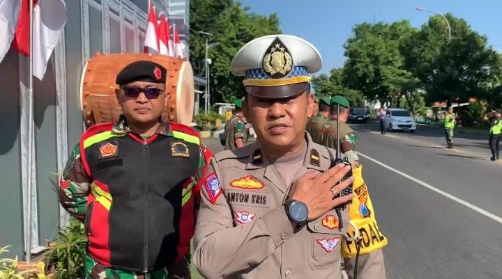 Live Report Situasi Terkini Arus Lalu Lintas Wilayah Lamongan oleh Personel Ops Ketupat Semeru Polres Lamongan