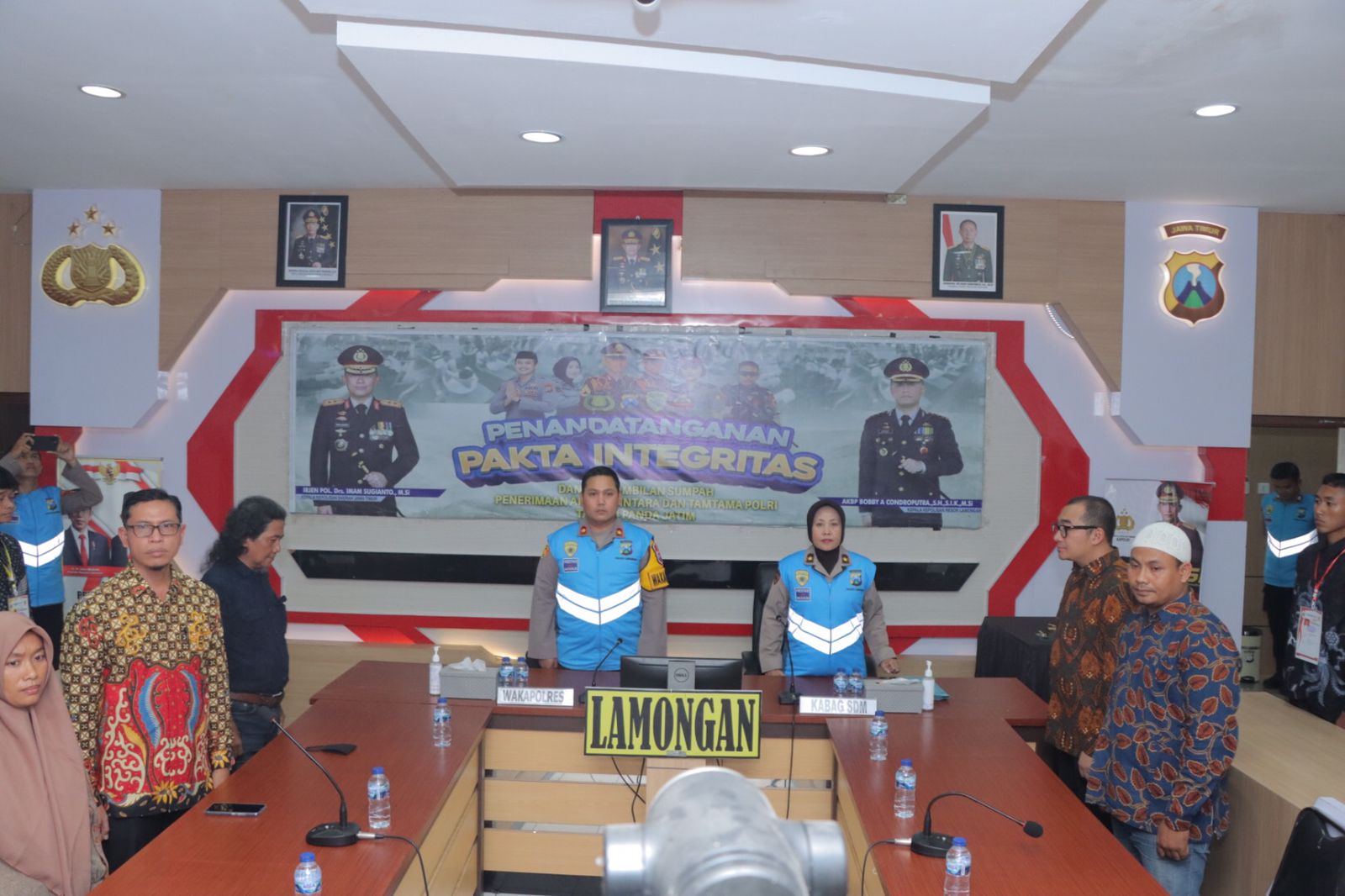 Penanda tanganan Pakta Integritas Penerimaan POLRI 2024 Polres Lamongan