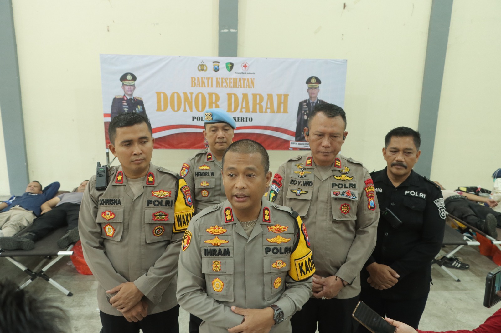 Bantu PMI Penuhi Stok Darah, Kapolres Mojokerto  Ajak Anggota Laksanakan Donor