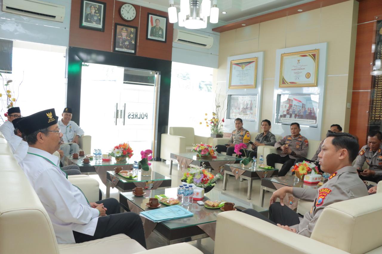 Kapolres Lamongan Terima Kunjungan Silaturahmi dari Ketua dan Pengurus BAZNAS Kabupaten Lamongan