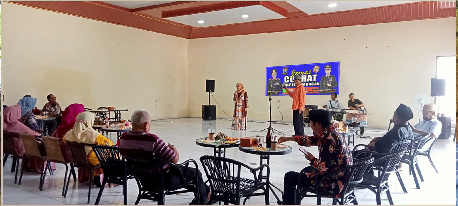 Polres Lamongan Gelar “JUM’AT CURHAT” Bersama Pengusaha Ternak Sapi Tikung Menyambut Idul Adha