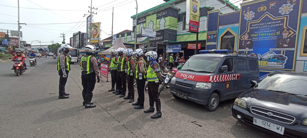 Satlantas Polres Lamongan Masifkan Patroli untuk Mengatasi Kemacetan Arus Mudik