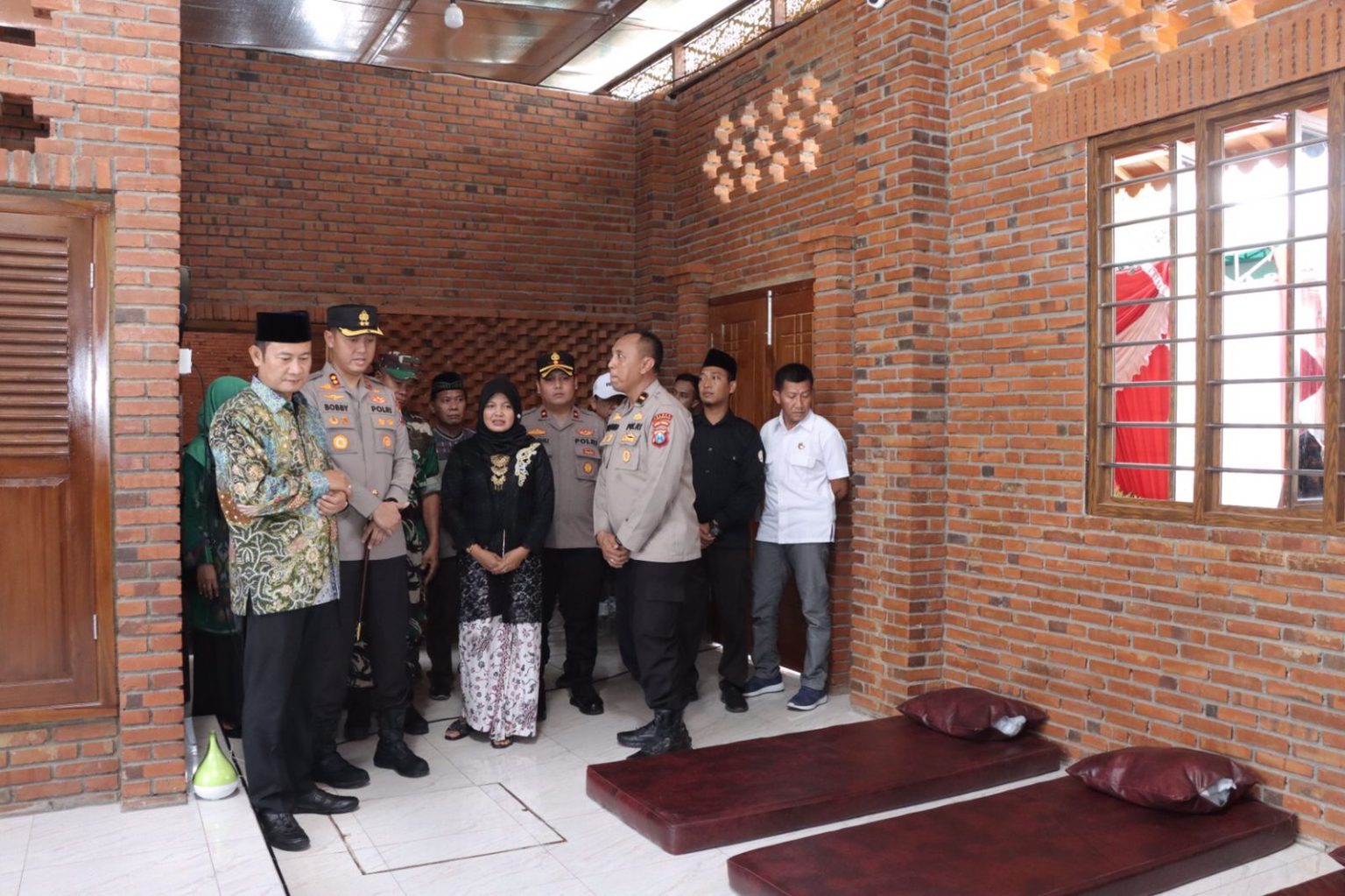 Peduli dan Cinta Masyarakat, Kapolres Lamongan Resmikan Pondok Rehabilitasi Mental Putri untuk Yayasan Berkas Bersinar Abadi