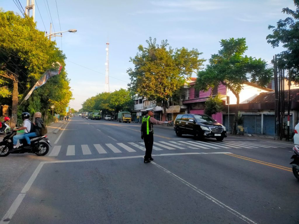 Polres Lamongan Laksanakan Commander Wish Pengaturan Arus Lalu Lintas