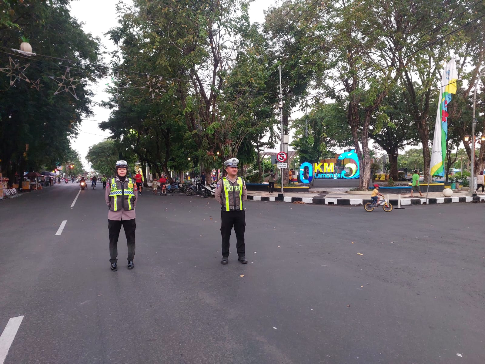 Polres Lamongan Laksanakan Pengamanan Minggu Ceria di Alun Alun Lamongan