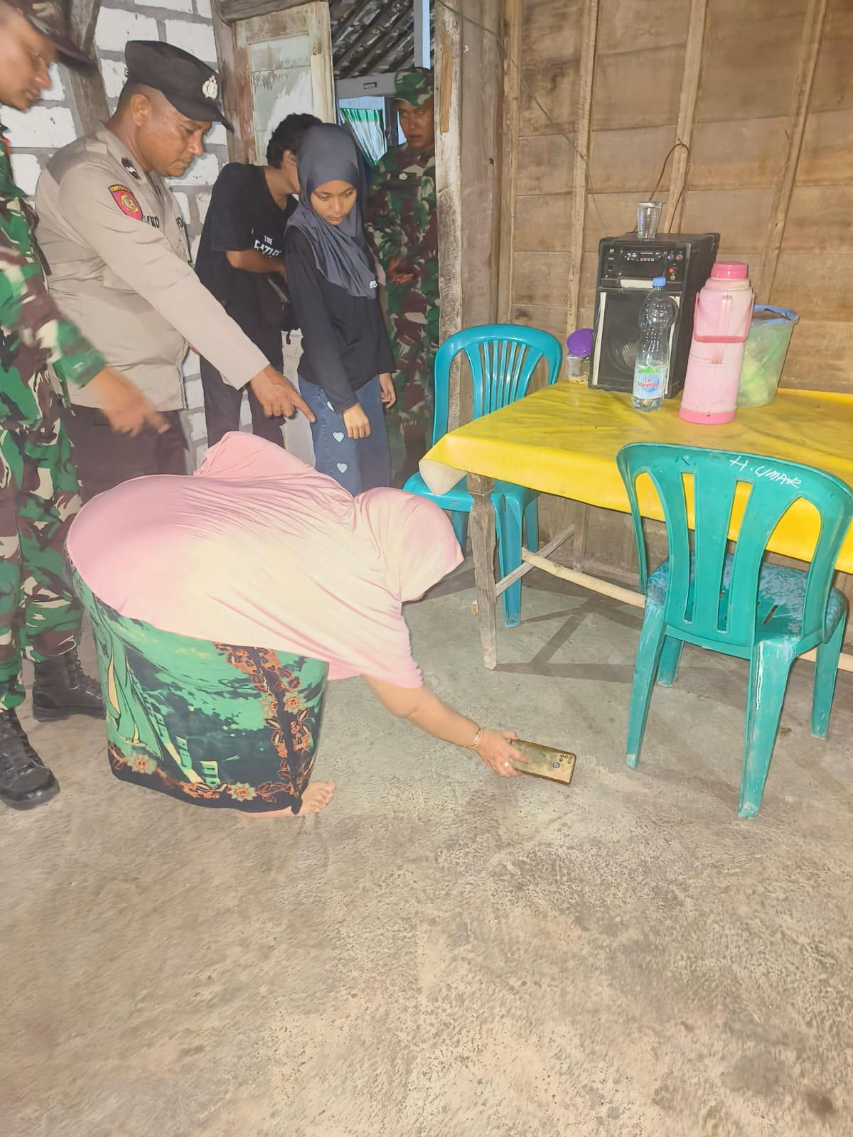 Anggota Polsek Pucuk Polres Lamongan Amankan Pelaku Curat di Desa Ngambeg Pucuk Lamongan
