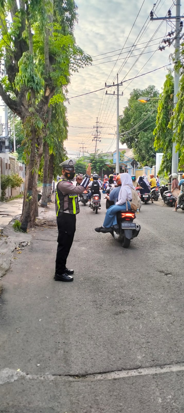 Polres Lamongan dan Polsek Jajaran Gelar Commander Wish Guna Kelancaran Aktivitas Masyarakat