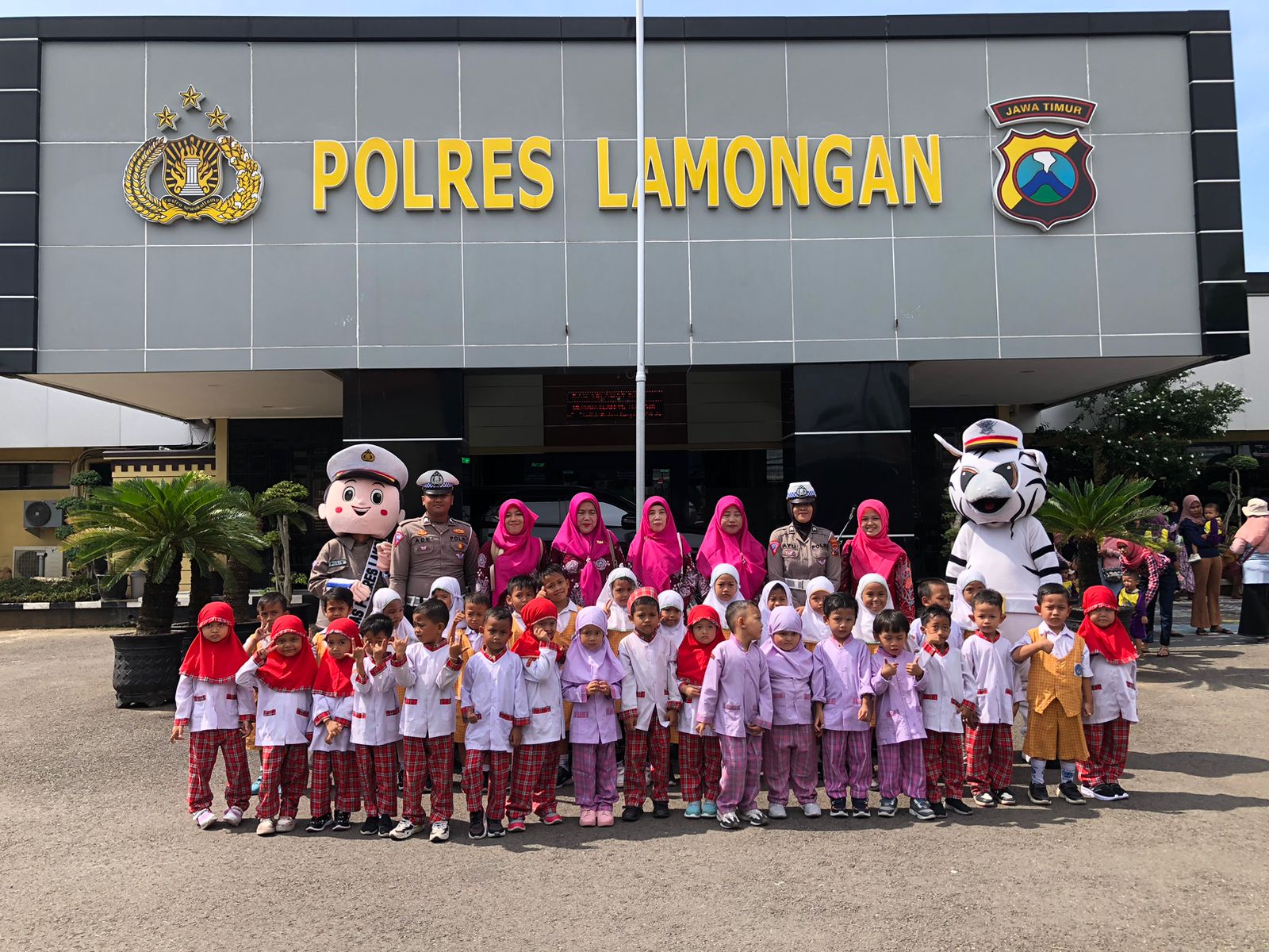 Unit Kamsel Satlantas Polres Lamongan Gelar Polsanak Guna Edukasi Etika Berlalu Lintas Sejak Dini