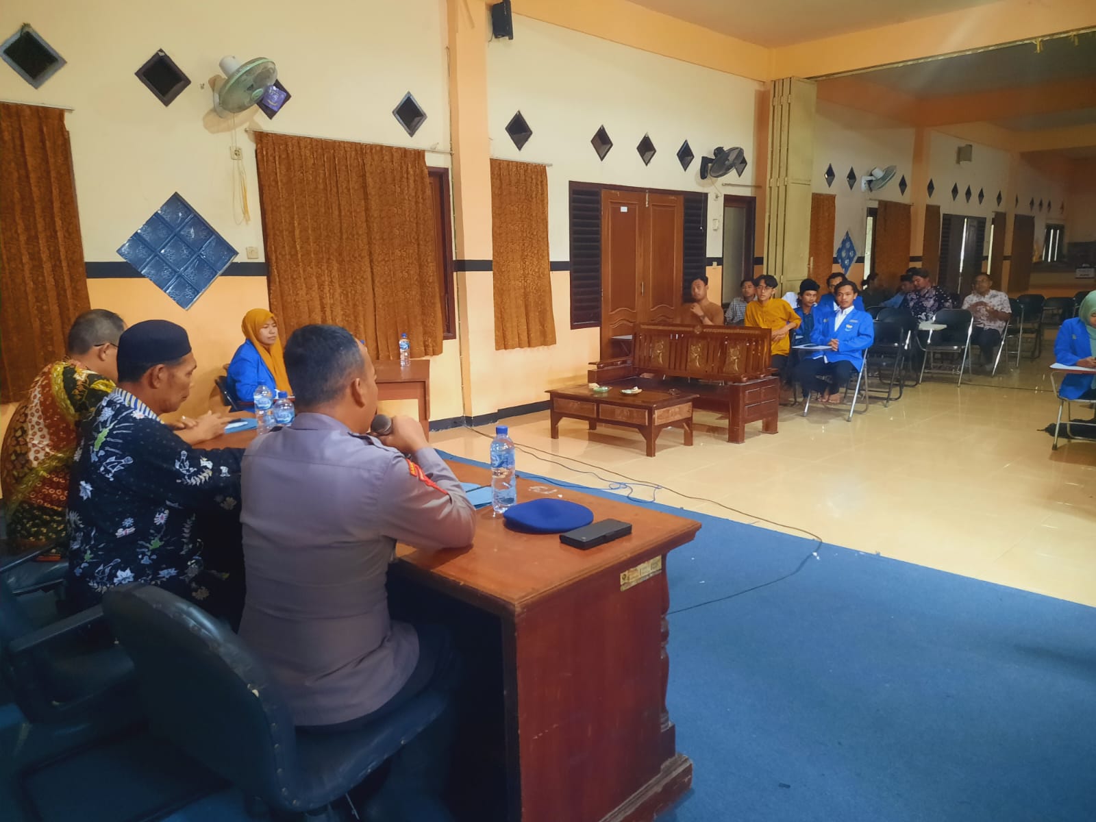 Kegiatan Jumat Curhat Presisi Bersama Polairud Res Lamongan dengan Masyarakat Nelayan
