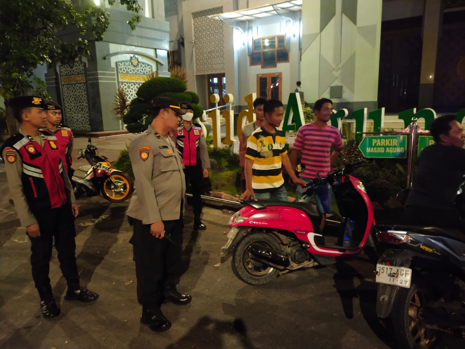 Personel Polres Lamongan Gelar Patroli Harkamtibmas di Wilayah Kabupaten Lamongan