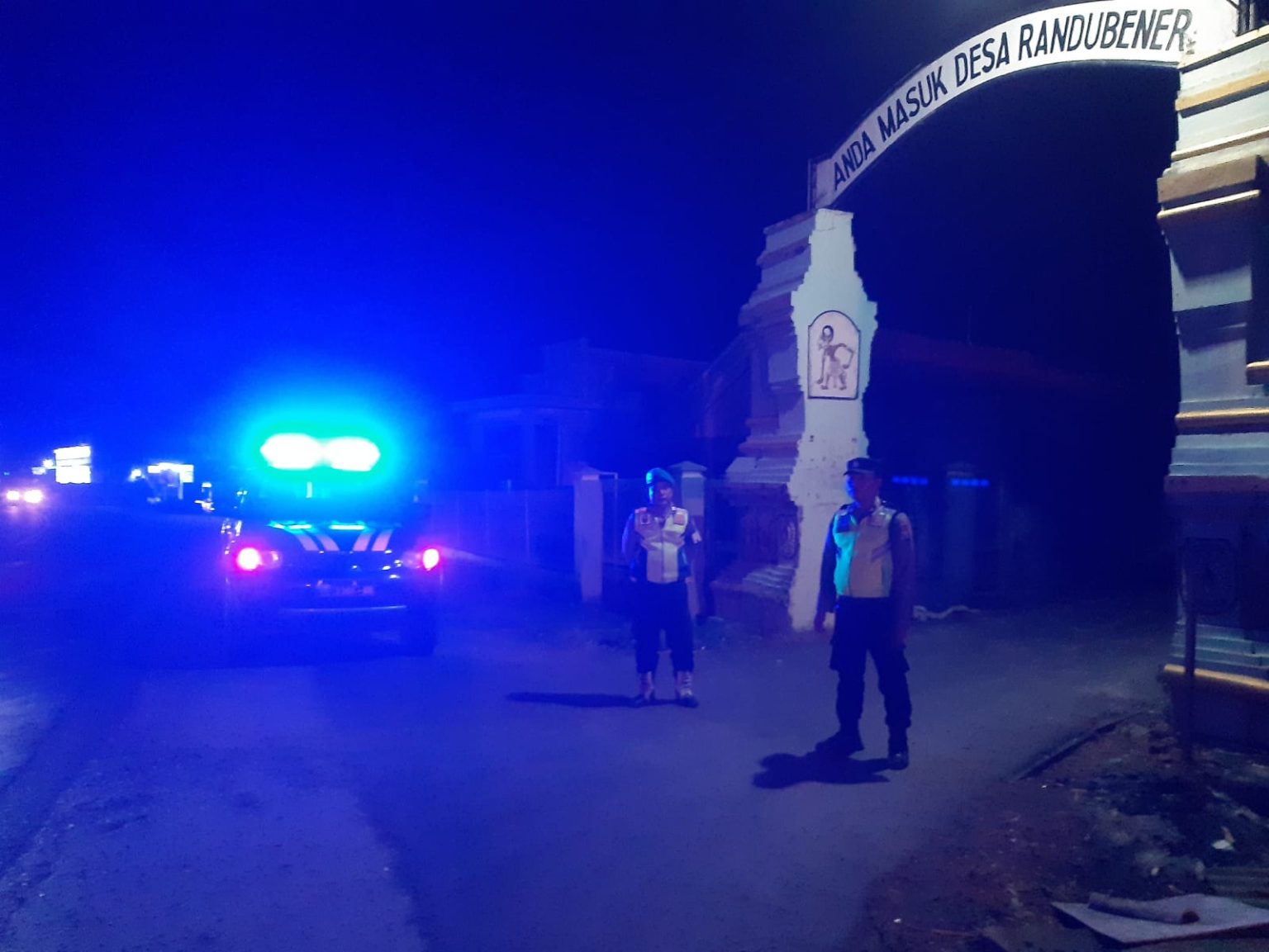 Cegah Terjadinya Kriminalitas, Polres Lamongan Laksanakan Patroli Blue Light