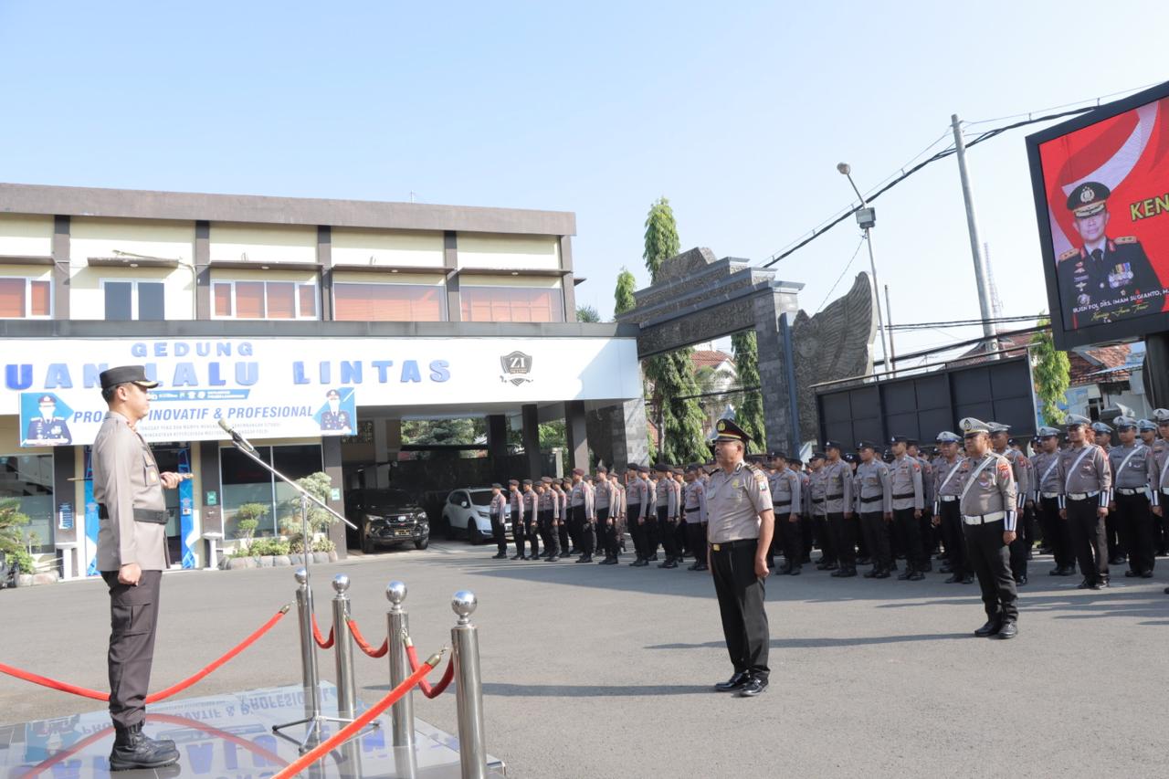 Polres Lamongan Gelar Upacara Kenaikan Pangkat Pengabdian dari Aiptu ke Ipda