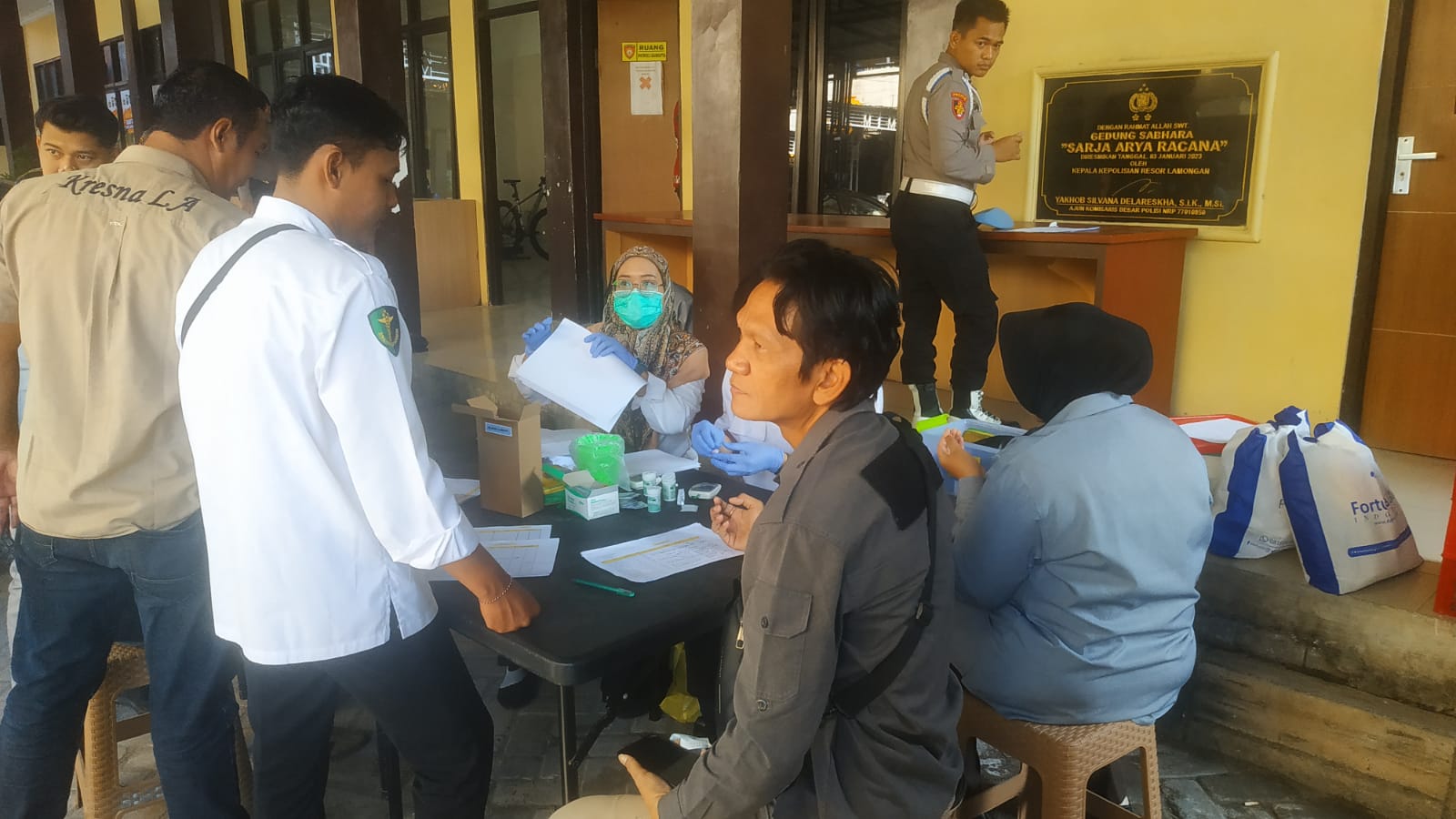 Polres Lamongan Gelar Pemeriksaan Skrining Diabetes dan Pap Smear bagi Anggota