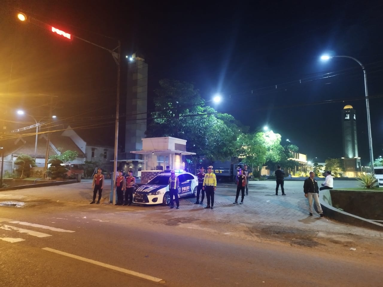 Personel Polres Lamongan Laksanakan Patroli Harkamtibmas