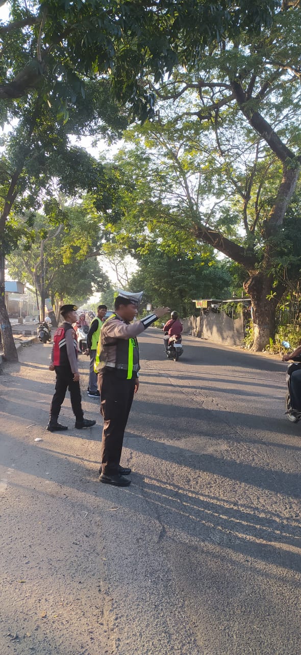 Polres Lamongan Laksanakan Kegiatan Commander Wish Guna Kelancaran Arus Lalu Lintas
