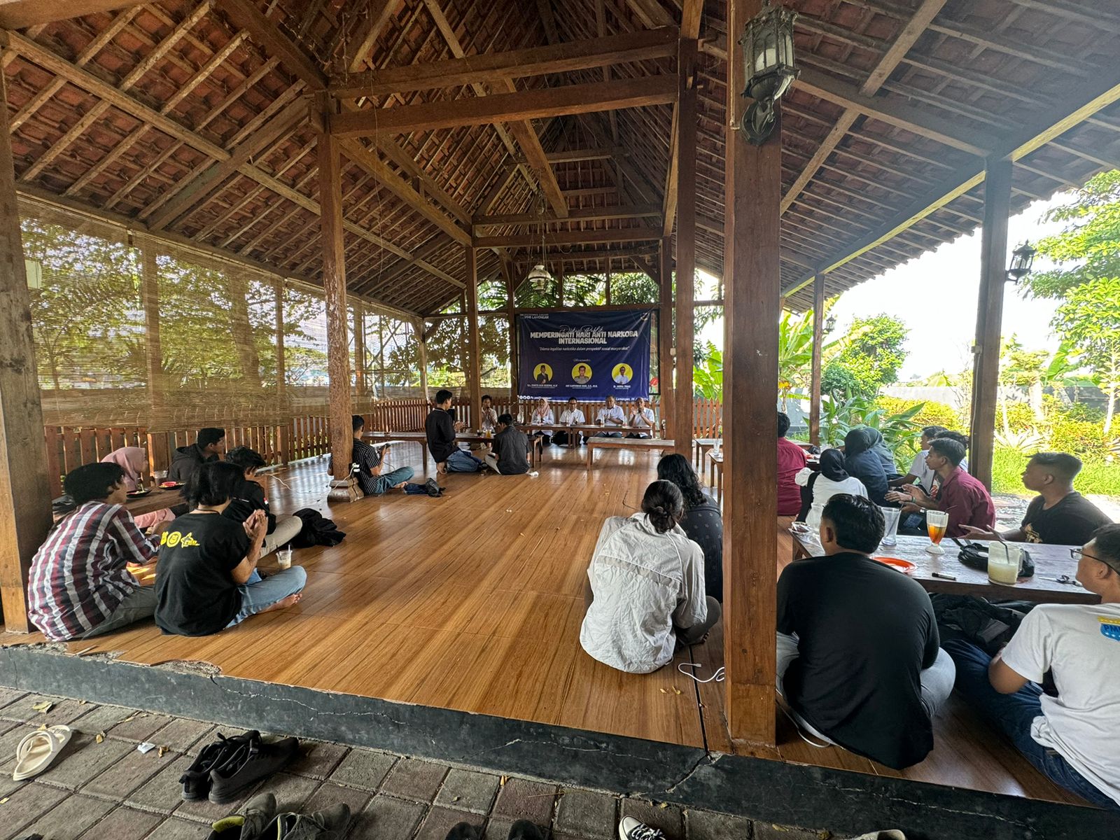 Polres Lamongan Hadiri Diskusi Hari Anti Narkoba Internasional dengan Tema “Dilema Legalitas Narkotika dalam Perspektif Sosial Masyarakat