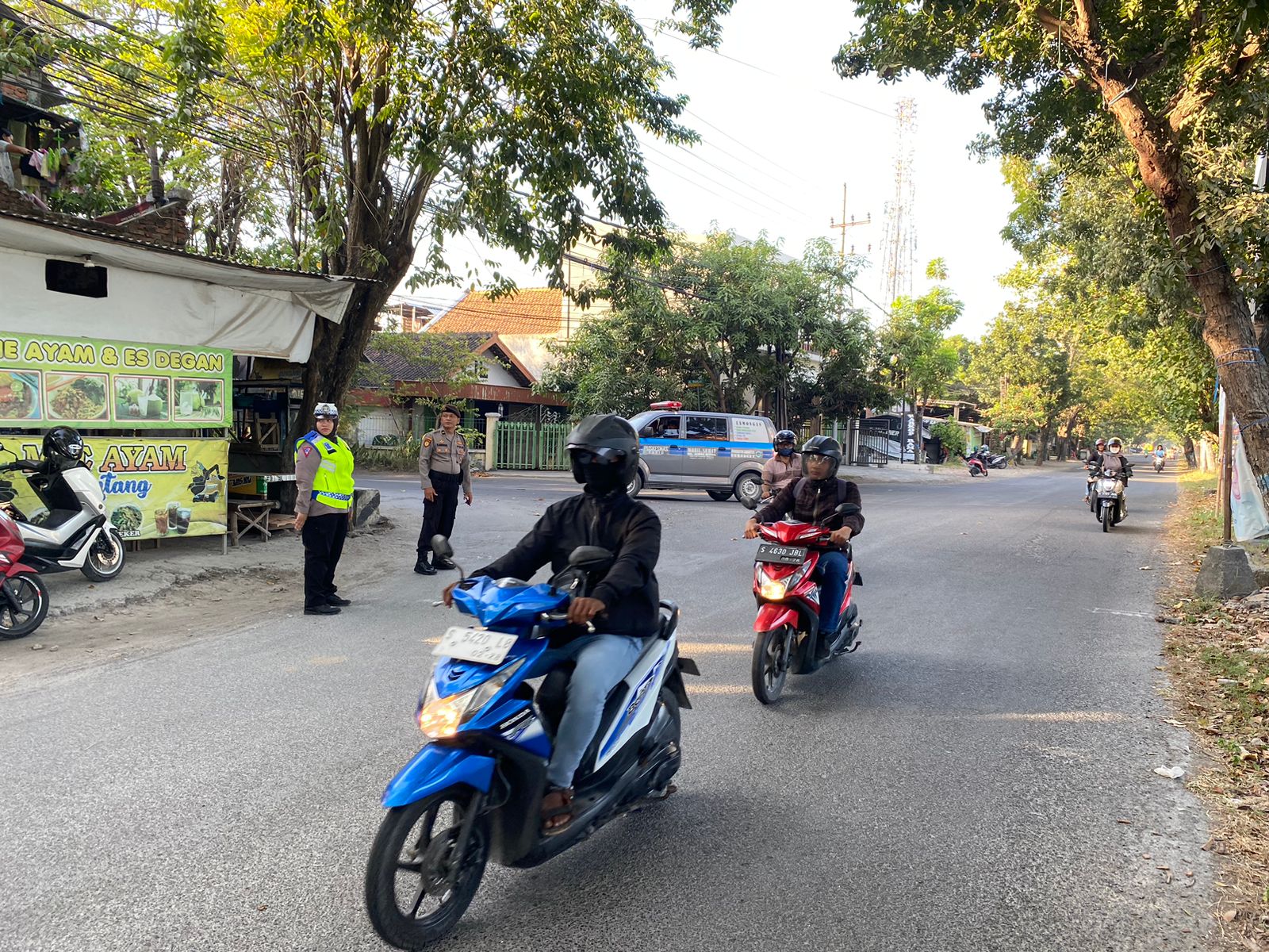 Polres Lamongan Laksanakan Kegiatan Commander Wish Pagi Hari