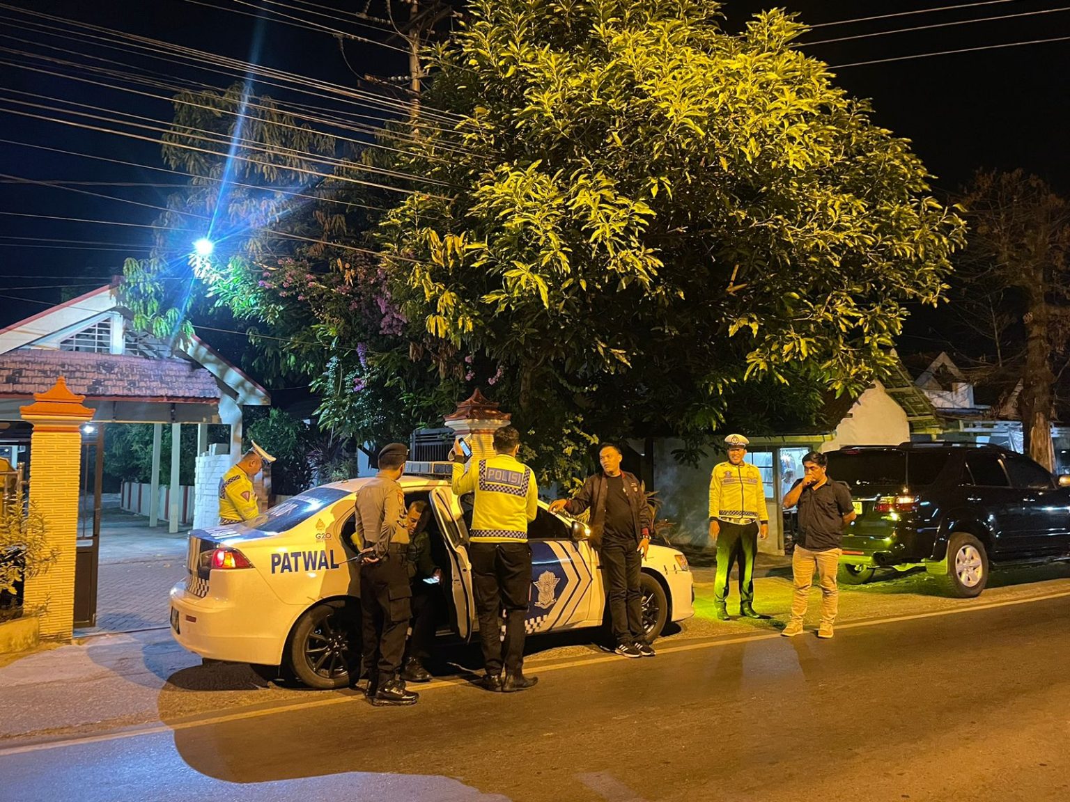 Pastikan Situasi Wilayah Aman, Polres Lamongan Gelar Patroli Harkamtibmas