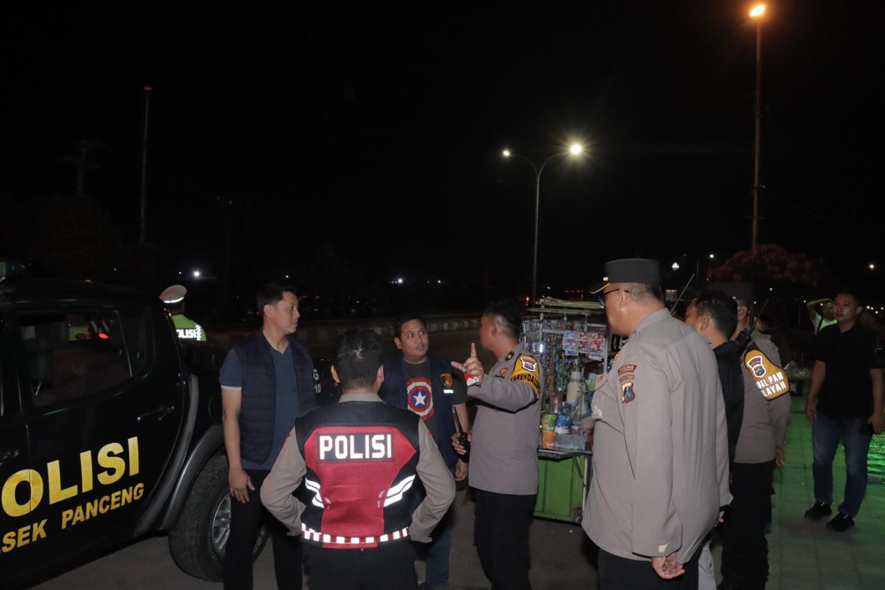 Polres Lamongan Laksanakan Penyekatan di Perbatasan Kabupaten Lamongan, Bojonegoro dan Gresik dalam Rangka Pengesahan Warga Baru PSHT Cabang Gresik