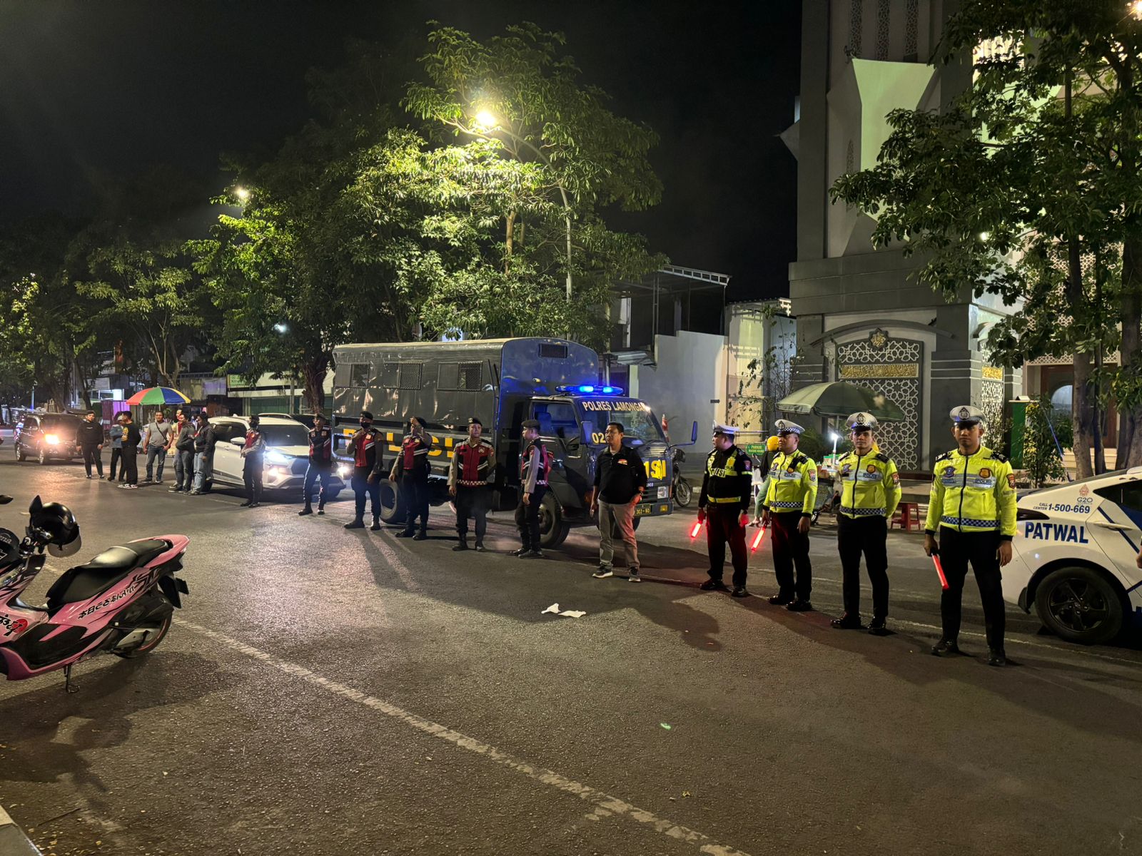 Jaga Kondusifitas Wilayah, Personel Polres Lamongan Lakukan Patroli Harkamtibmas