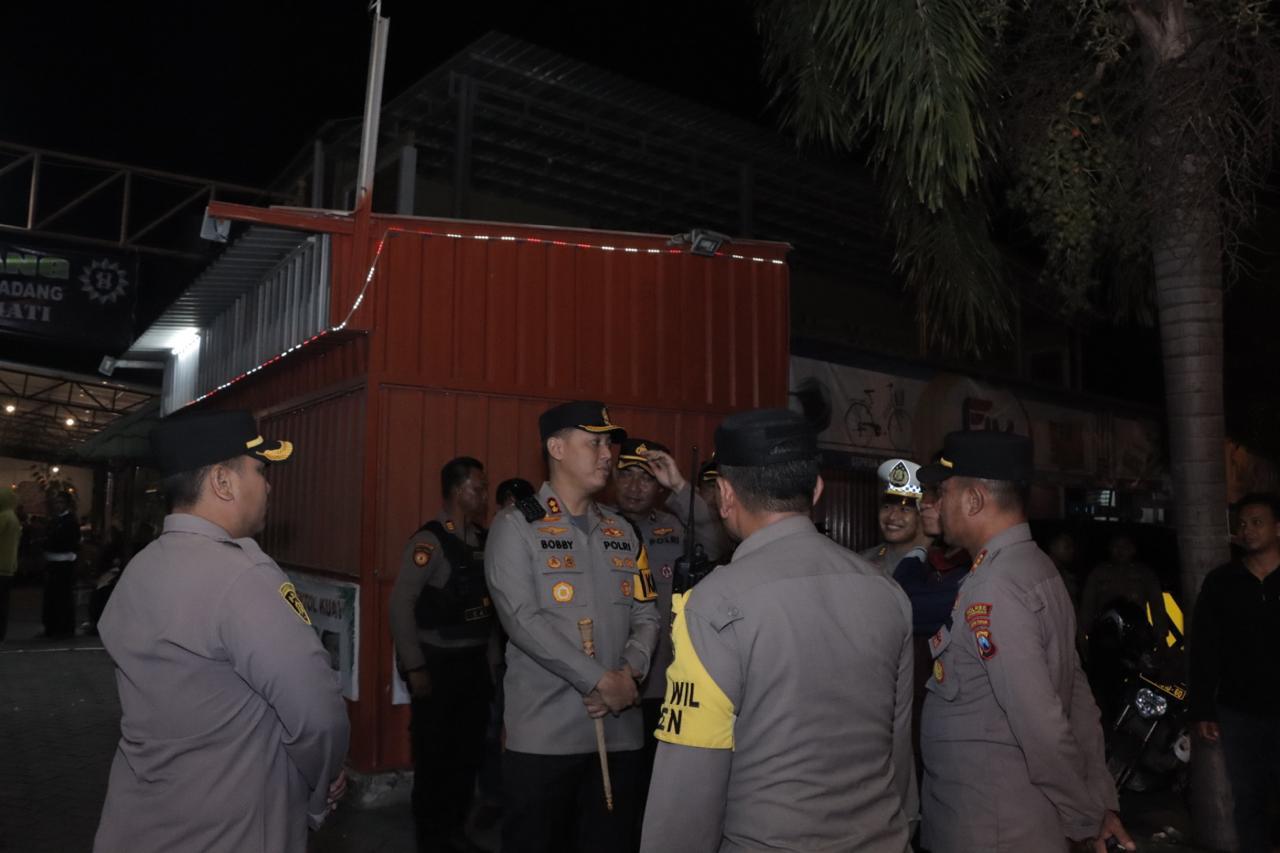 Kapolres Lamongan Pimpin Pengamanan Pastikan Kegiatan Keceran Kadang Baru PSH Cabang Lamongan Tahun 2024 Berjalan Aman dan Kondusif