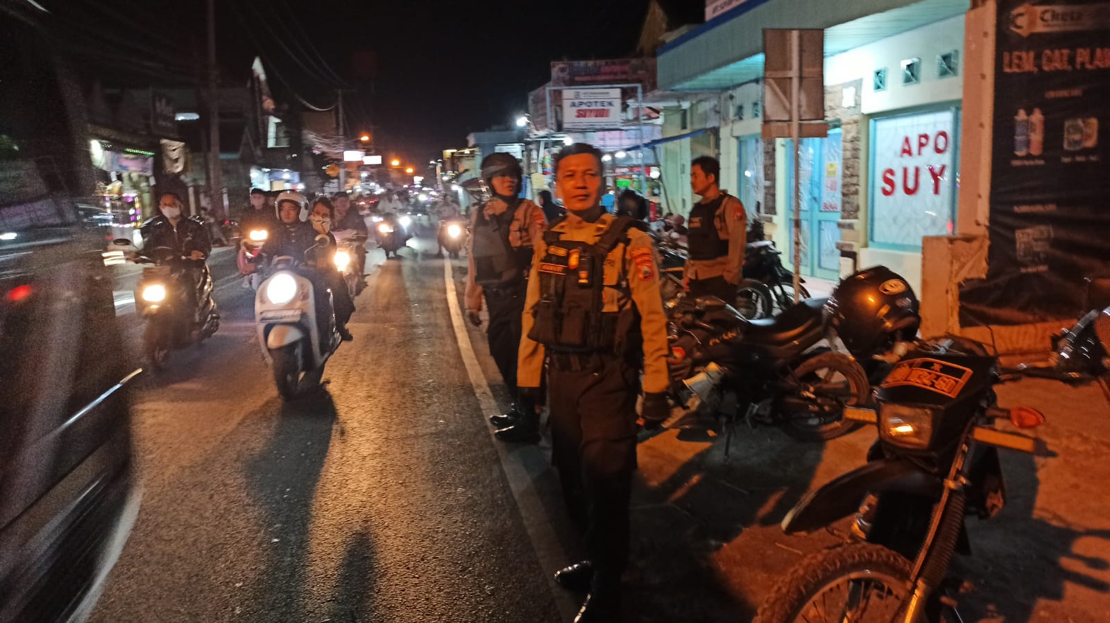 Polres Lamongan Amankan Malam Tasyakuran Pengukuhan Kadang Baru PRSH 2024