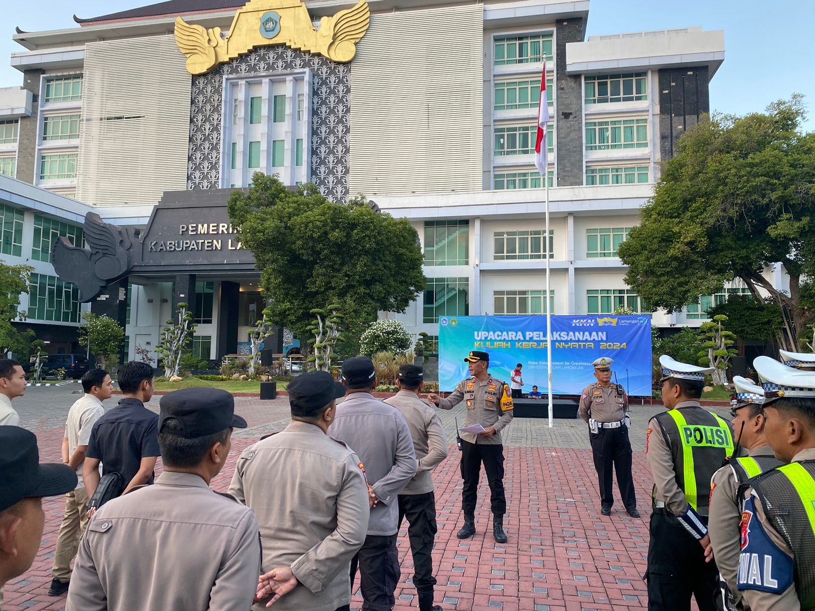 Polres Lamongan Laksanakan Pengamanan Pembukaan KKN Universitas Islam Lamongan