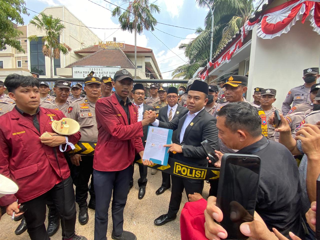 Polres Lamongan Amankan Unjuk Rasa Ikatan Mahasiswa Muhammadiyah (IMM) Kawal Putusan MK dan Menolak RUU Pilkada
