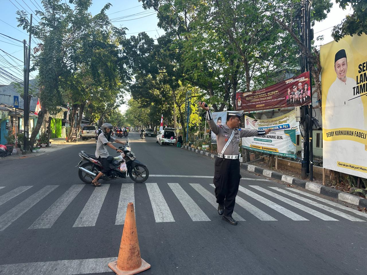 Personel Polres Lamongan Laksanakan Kegiatan Commander Wish Pagi Hari