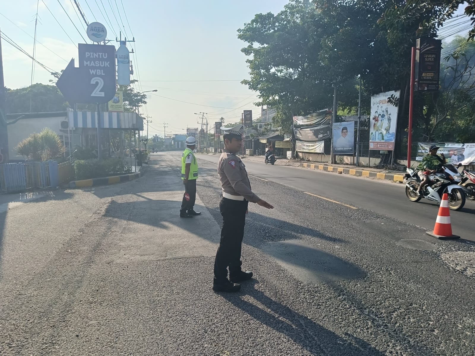 Anggota Polres Lamongan Tinjau Situasi Keamanan Di Tempat Wisata