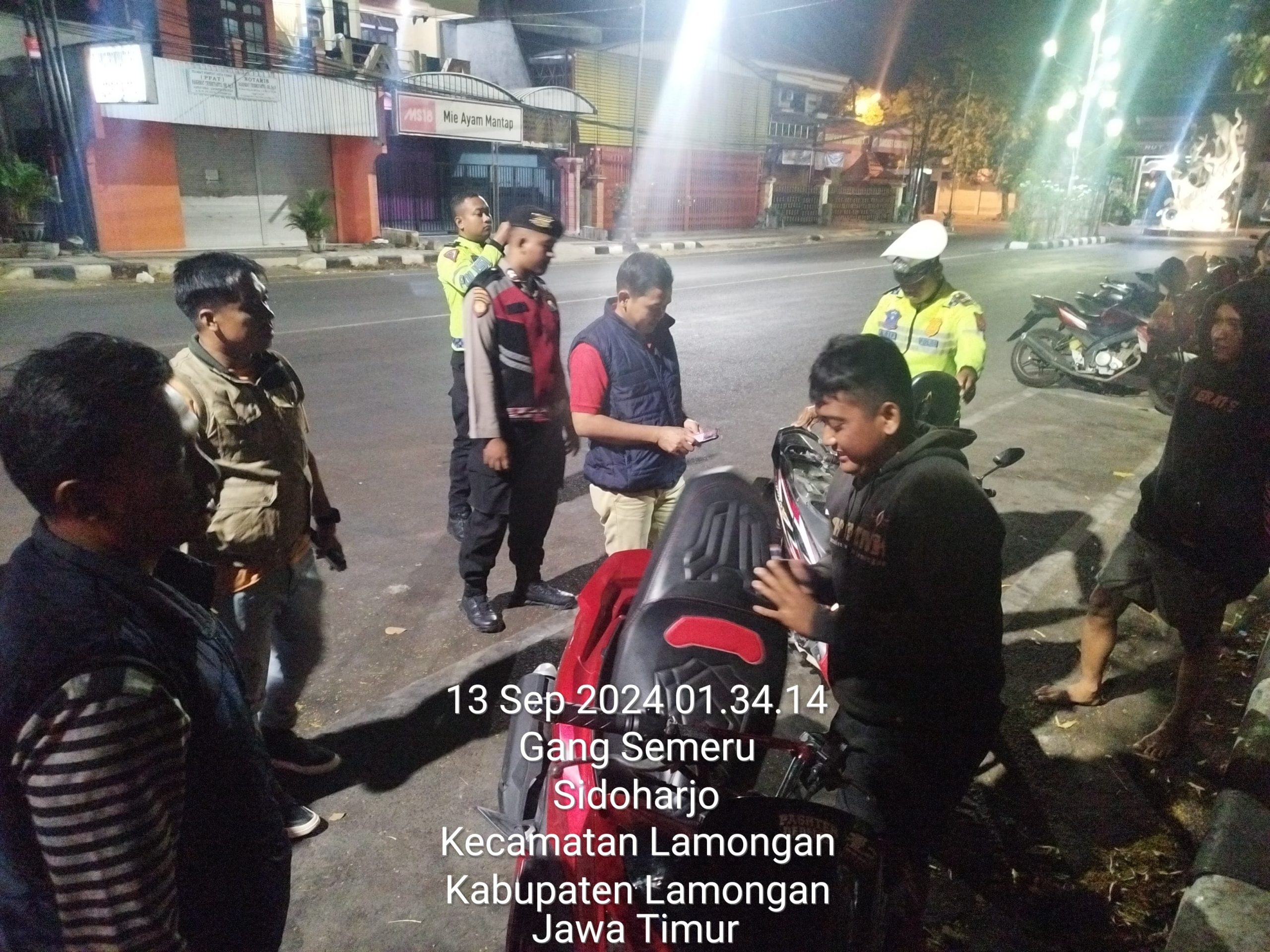 Pastikan Situasi Wilayah Aman, Polres Lamongan Lakukan Patroli Harkamtibmas