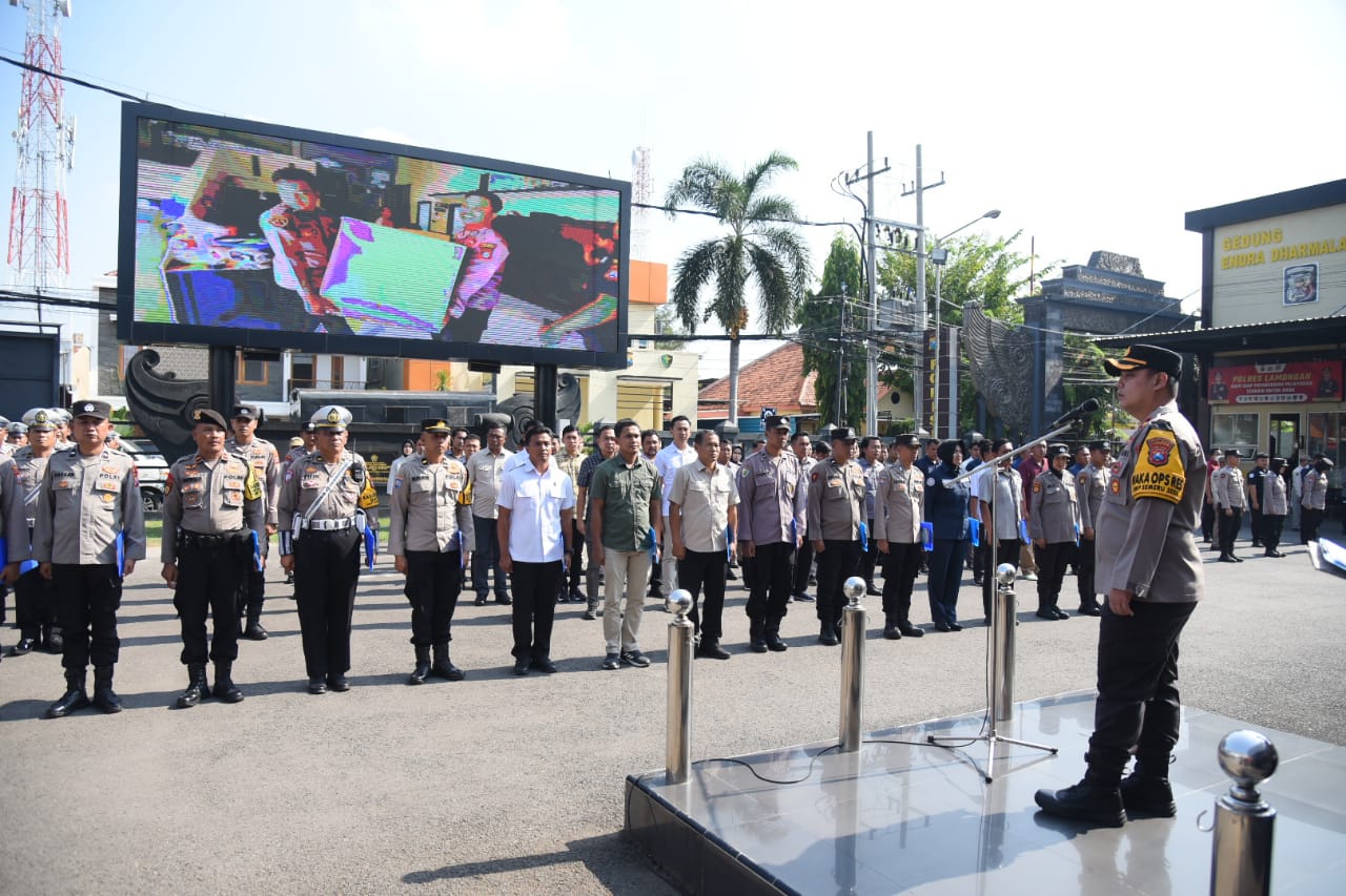 Wakapolres Pimpin Apel Pagi, Berikan Arahan Terkait Program 100 Hari Kerja Presiden
