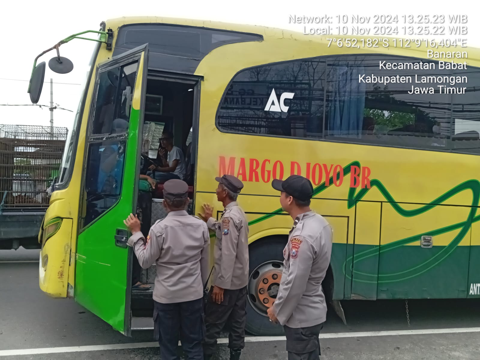 Polres Lamongan Lakukan Penyekatan di Titik Perbatasan Jelang Persela Vs Gresik United