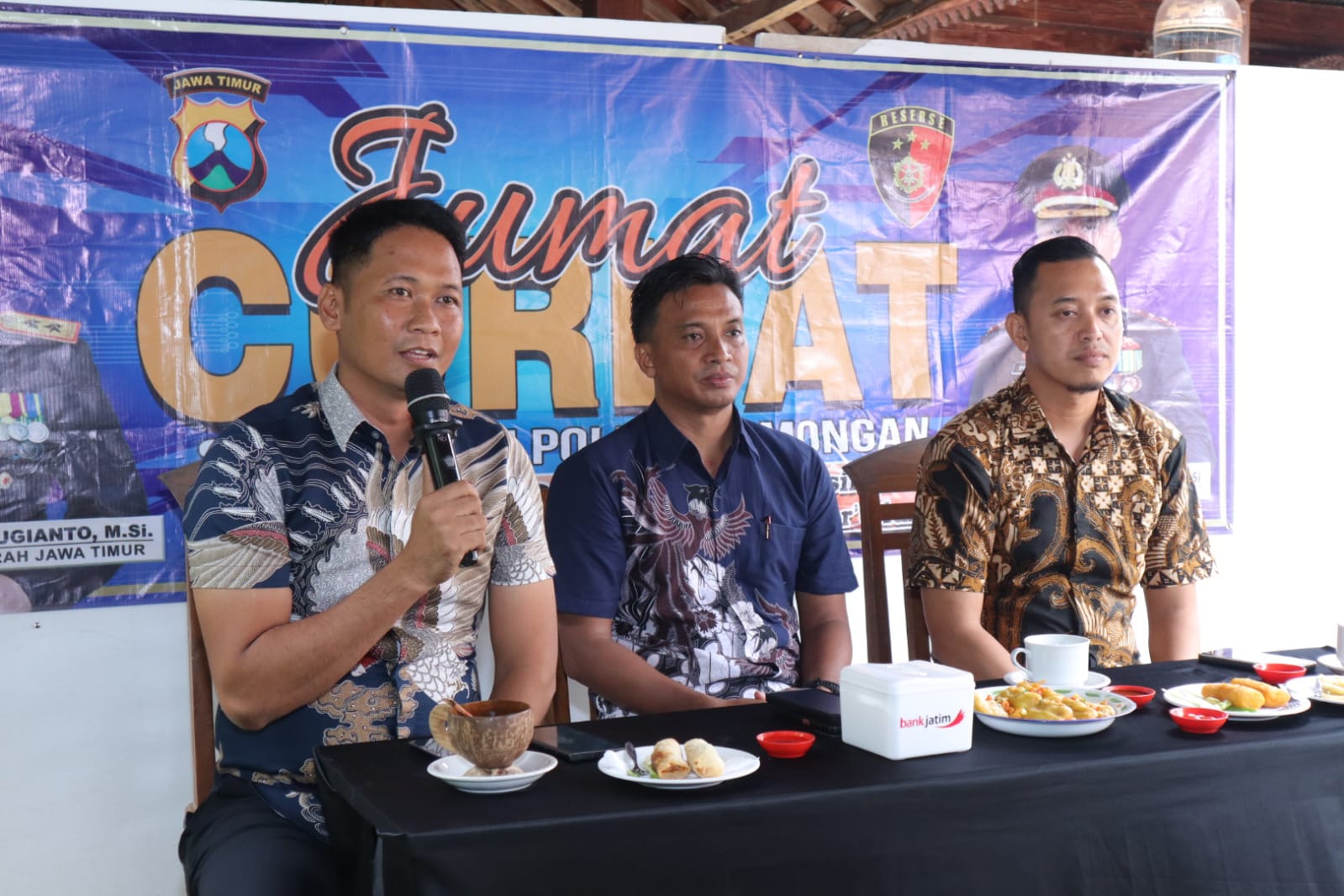 Satreskrim Polres Lamongan Gelar Jum’at Curhat Bersama BI Finance dan Excoll Lamongan