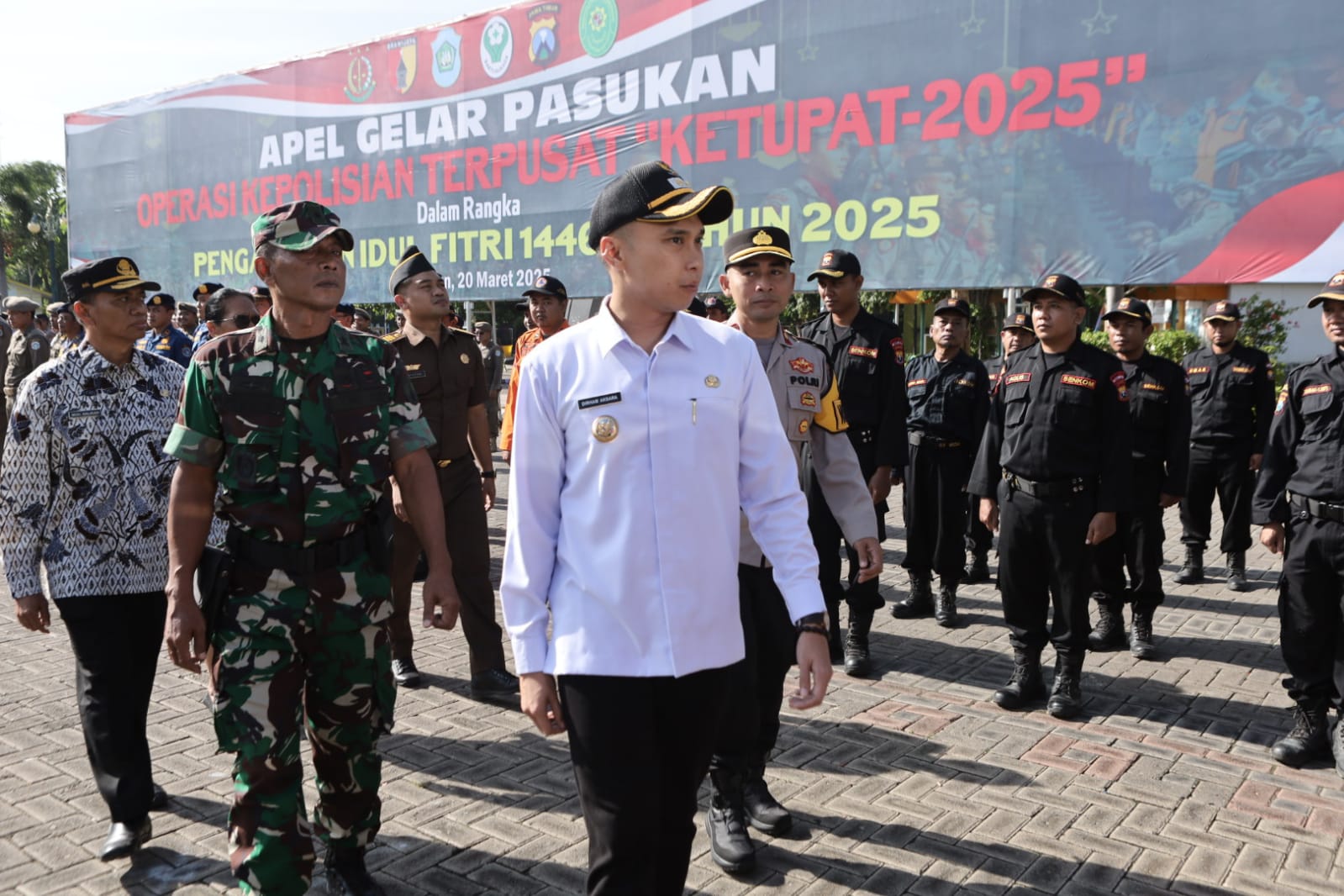 Polres Lamongan Gelar Apel Pasukan Operasi Ketupat 2025 untuk Pengamanan Idul Fitri 1446 H