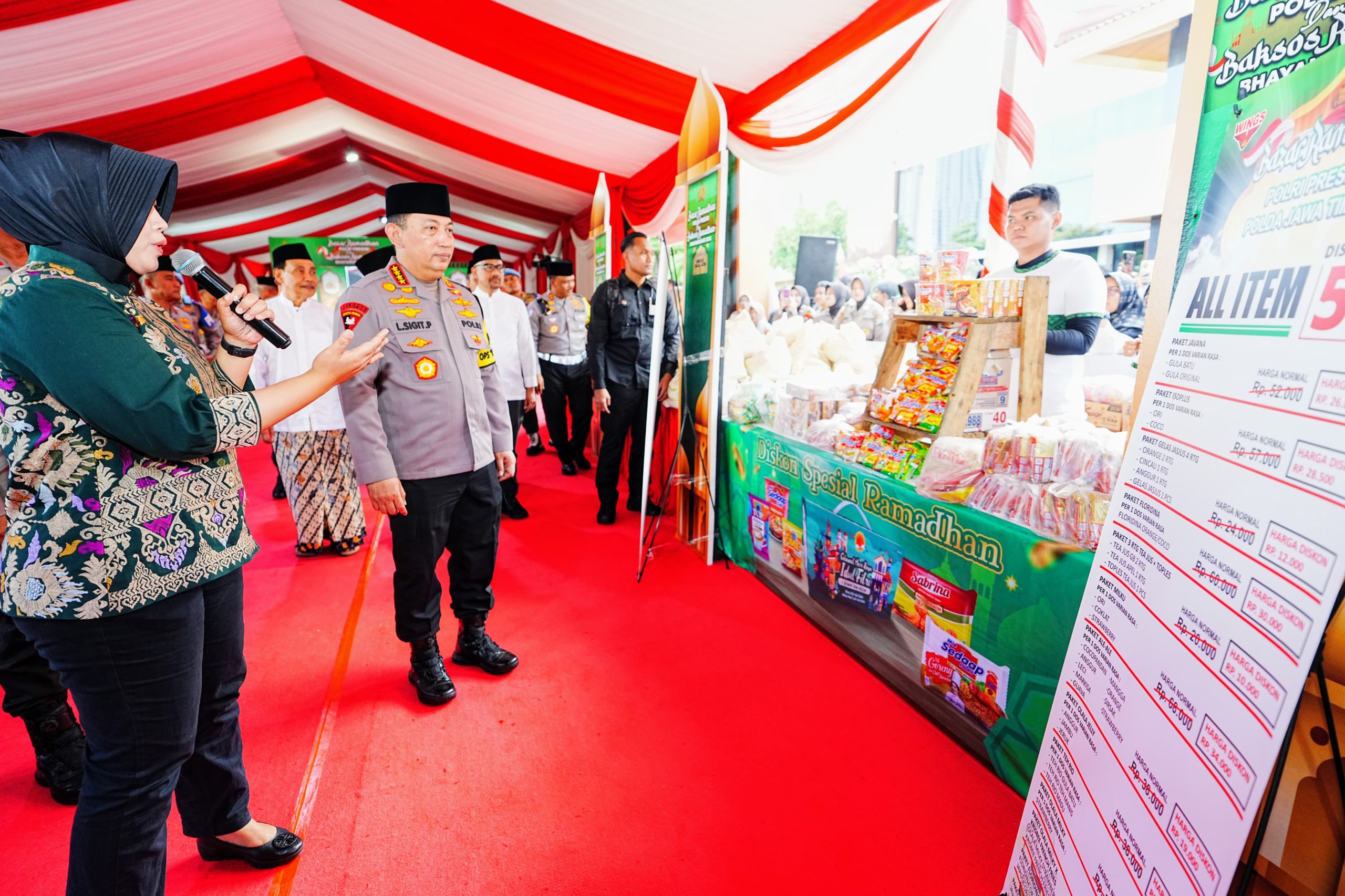 Kapolri Hadiri Bazar Ramadan Polri Presisi dan Baksos di Surabaya