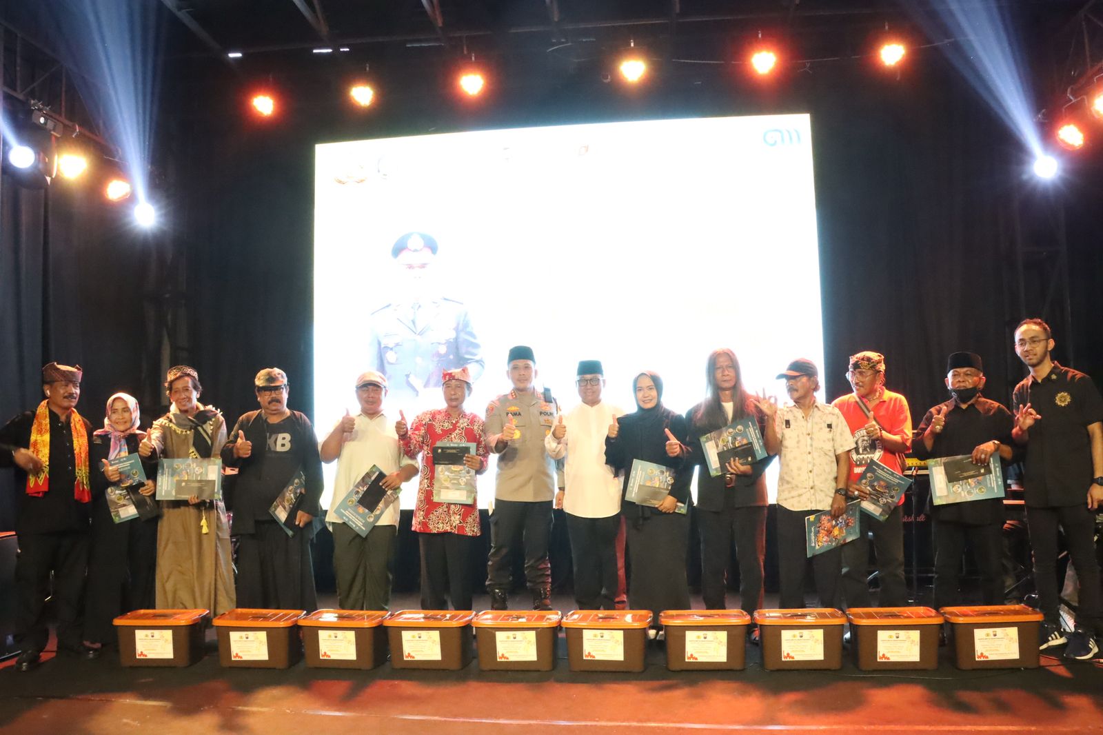 Jalin Sinergitas di Bulan Ramadhan Polresta Banyuwangi Gelar Buka Puasa Bersama Seniman